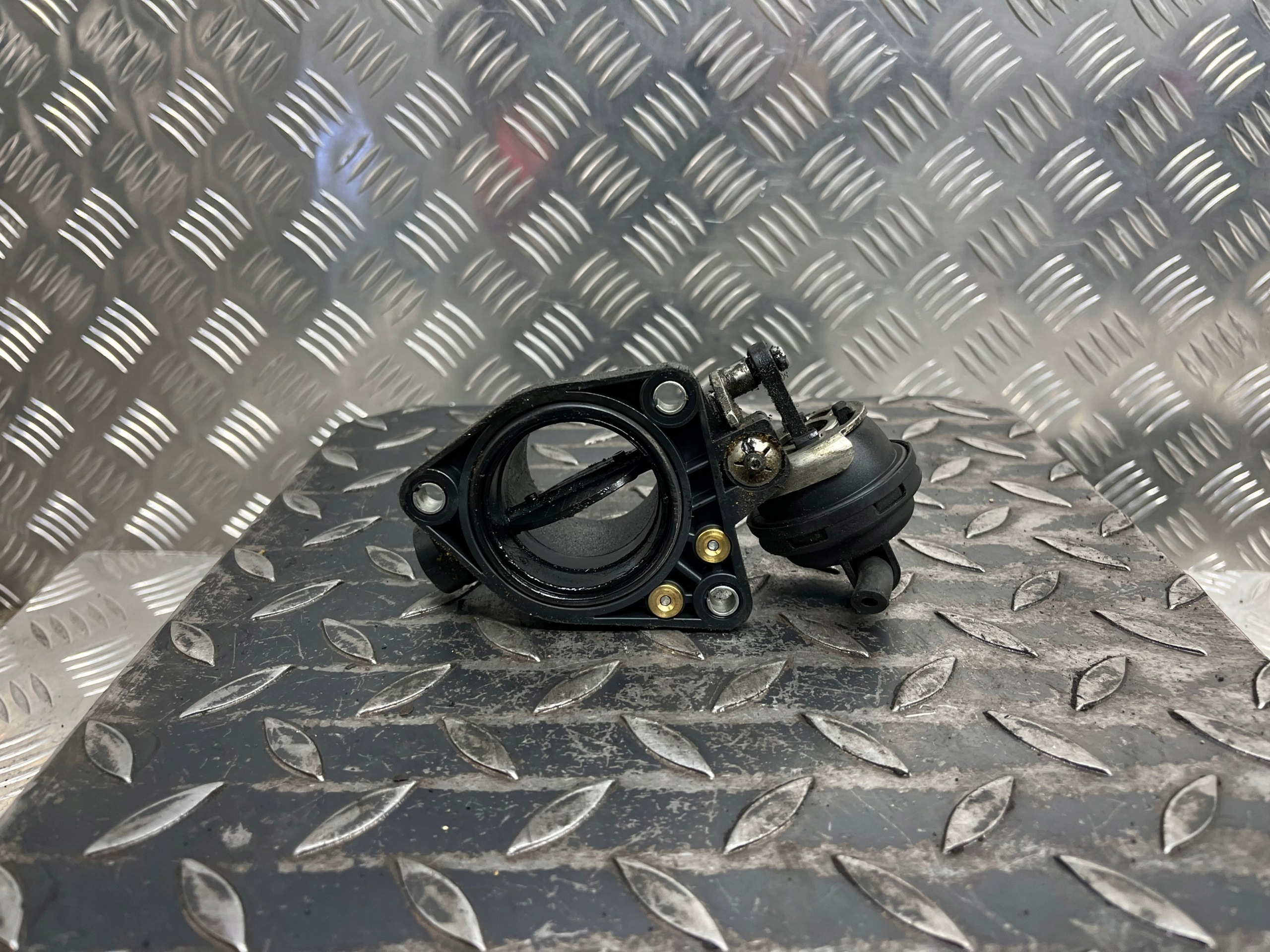 throttle flap RENAULT MEGANE 2 A68843370