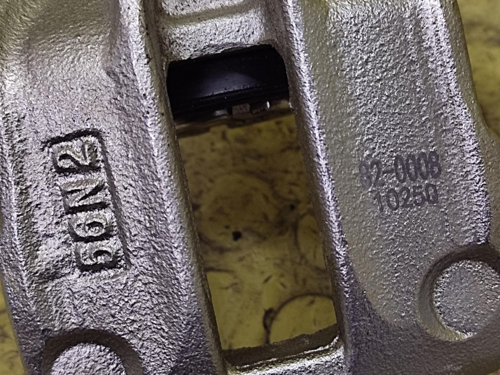 AUDI 80 B4 caliper brake right rear part