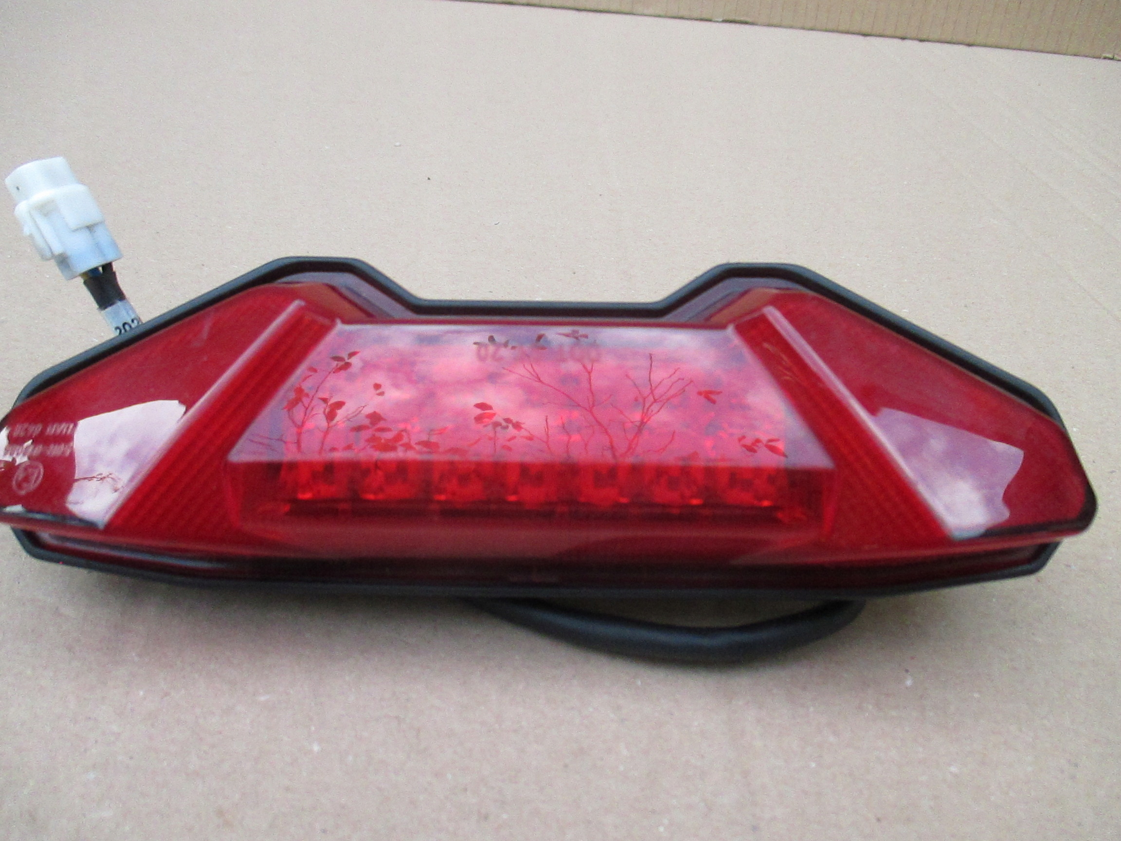 YAMAHA MT09 TRACER LAMPA TYŁ TYLNA LED CZERWONA za 500 zł z CHĘCINY