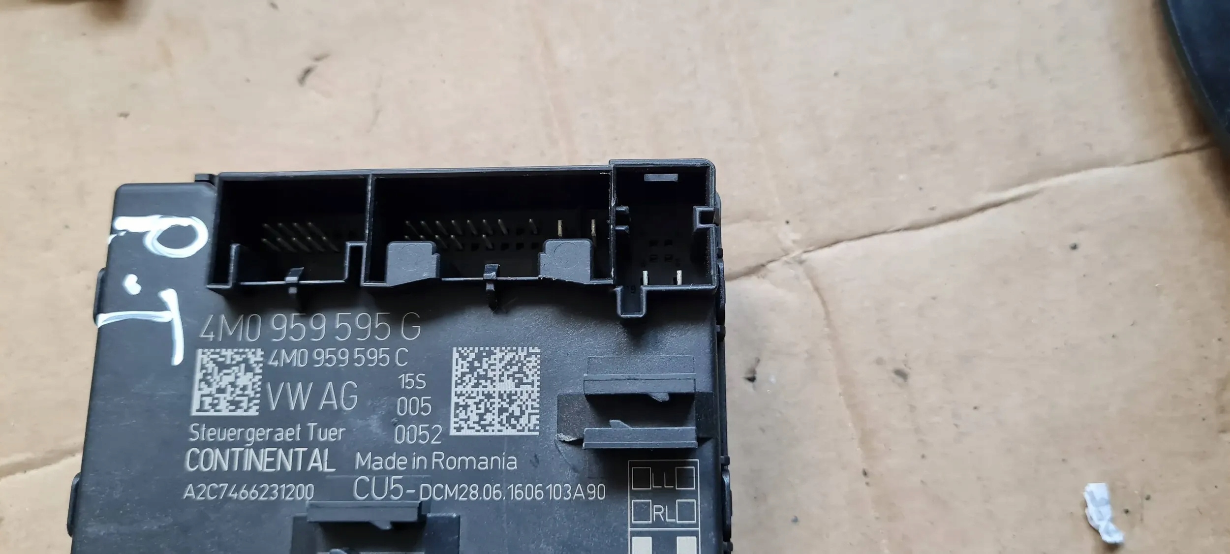 Q7 4M II module control unit door right rear part 4M0959595G
