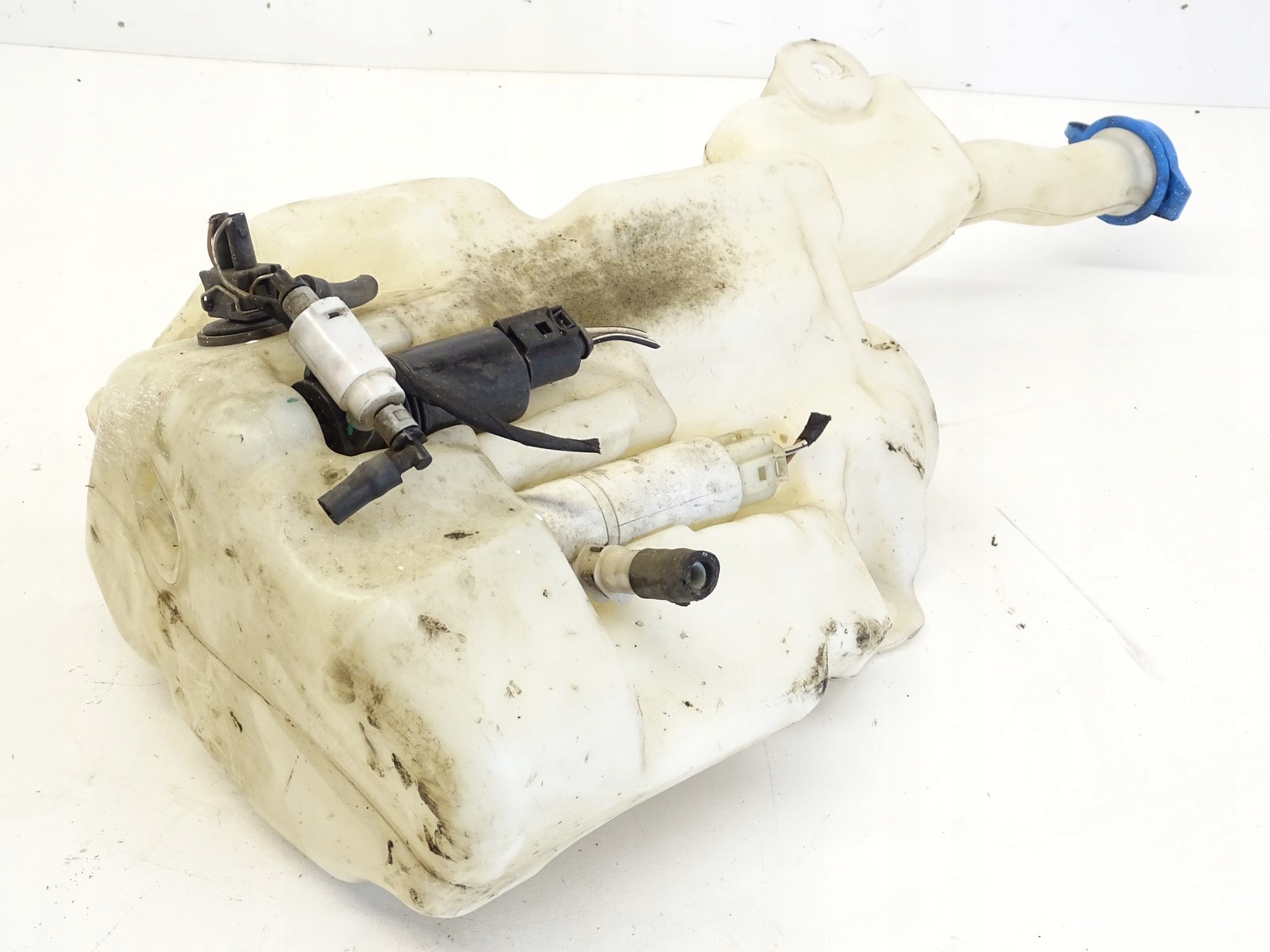 washer fluid tank MERCEDES W251 A2518691320