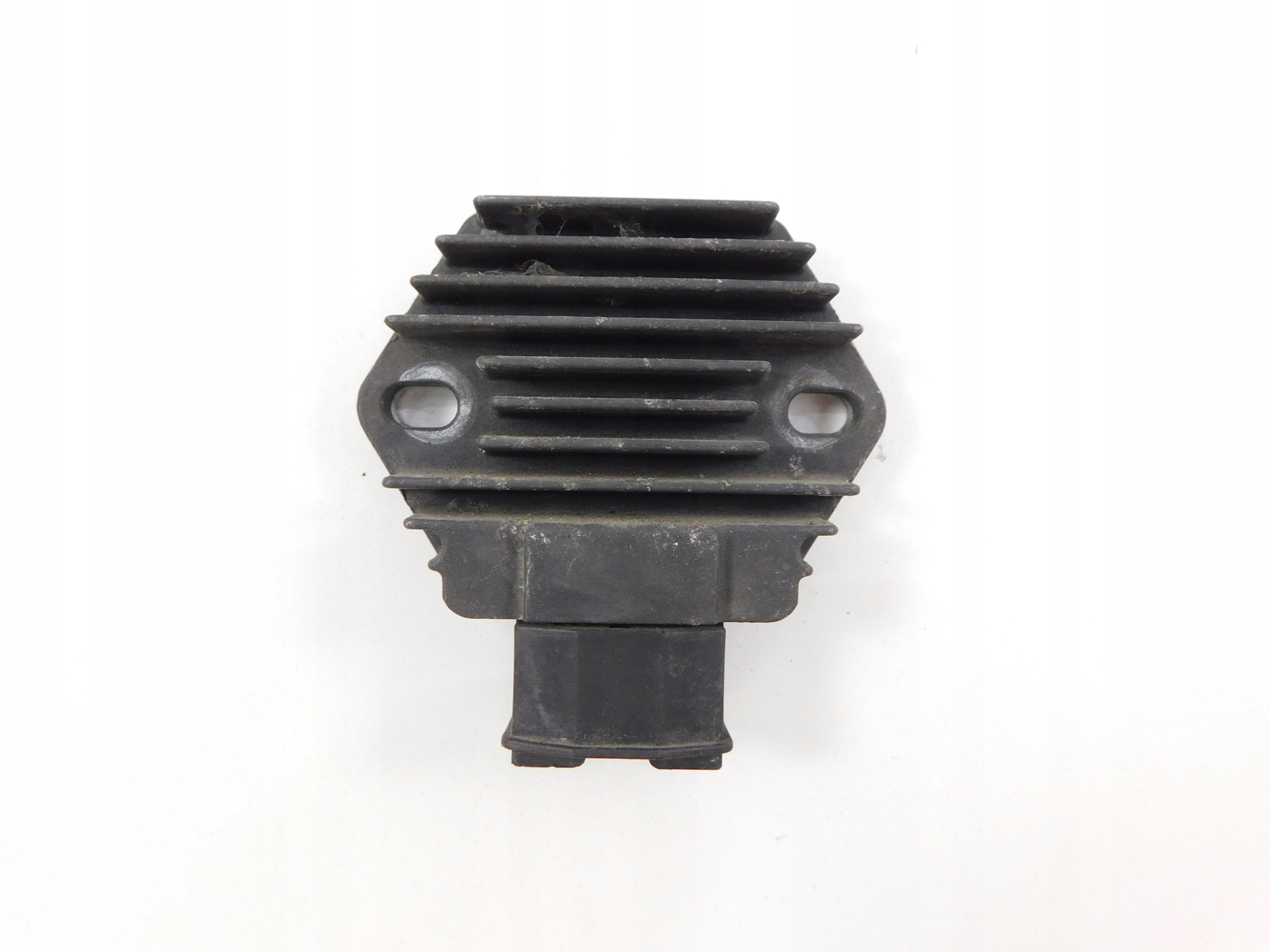 HONDA JAZZ 250 РЕГУЛЯТОР НАПРЯЖЕНИЯ