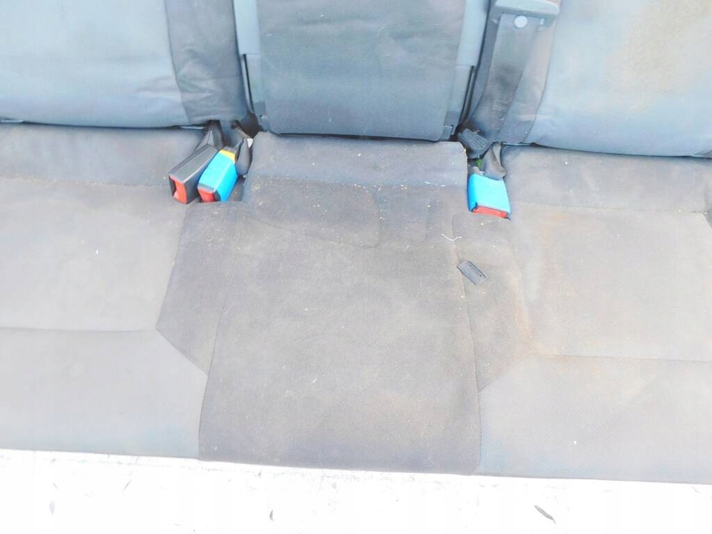 opel ZAFIRA b 1.9 08r диван зад кресла 2