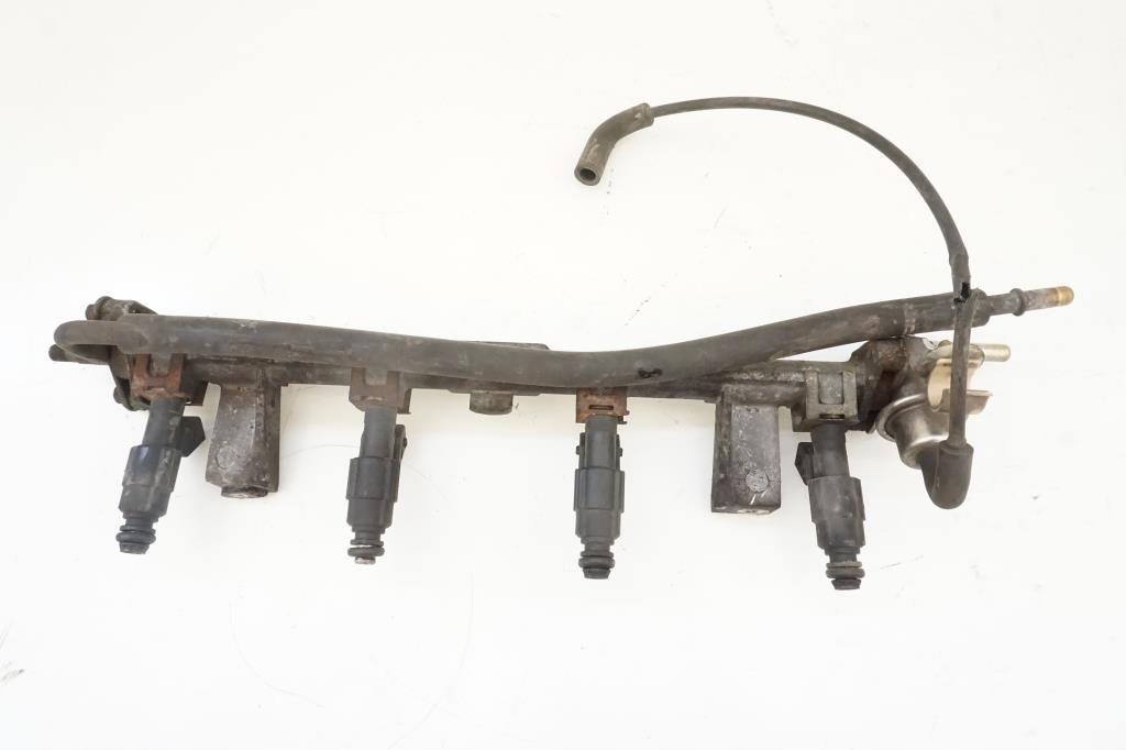 WTRYSKIWACZ LISTWA WTRYSKOWA FORD FOCUS MK1 1.8