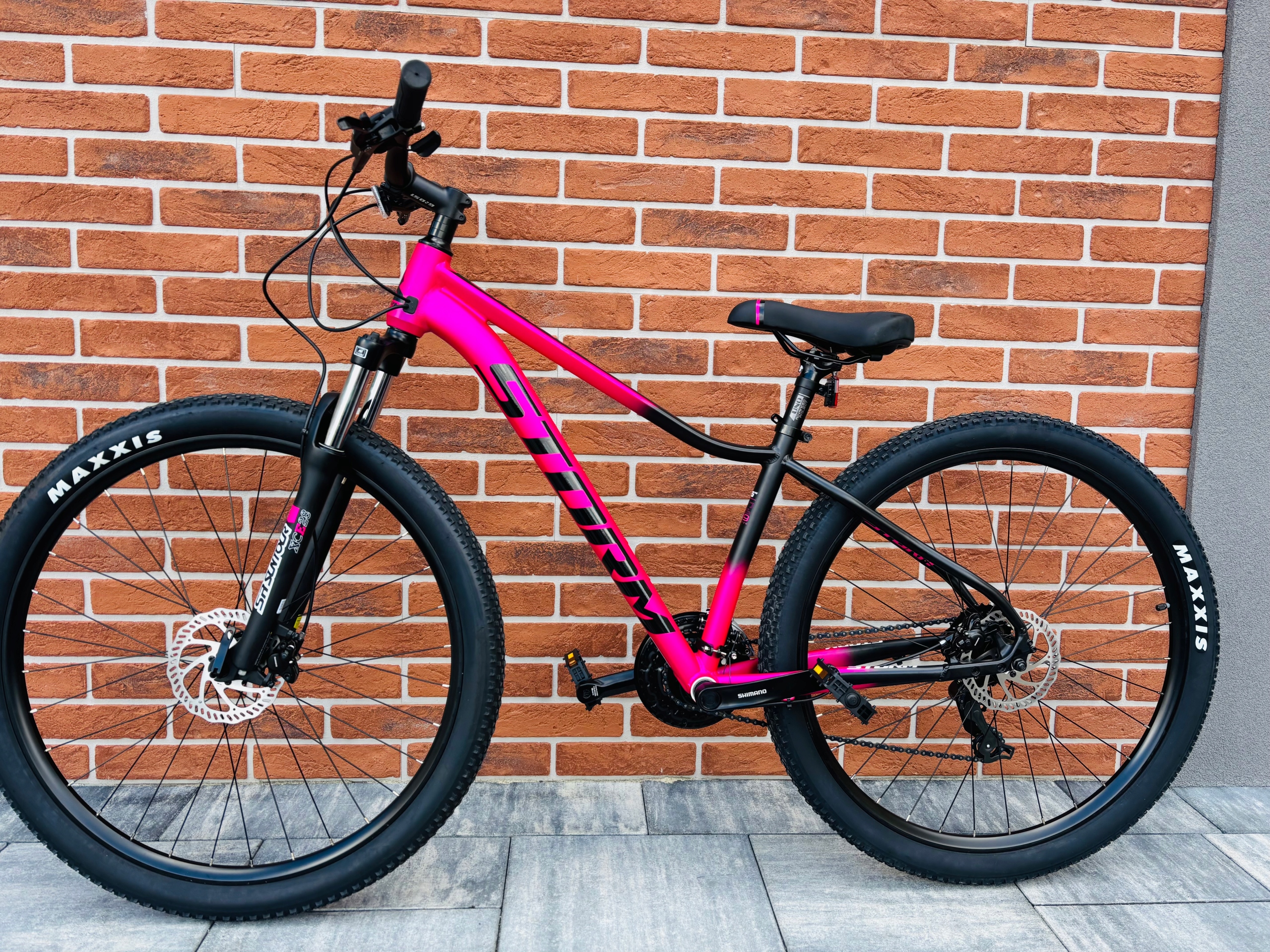 Rower Mtb Storm Shark 2.0 Lady, rama 16'', koło 29'', róż/czarny matt