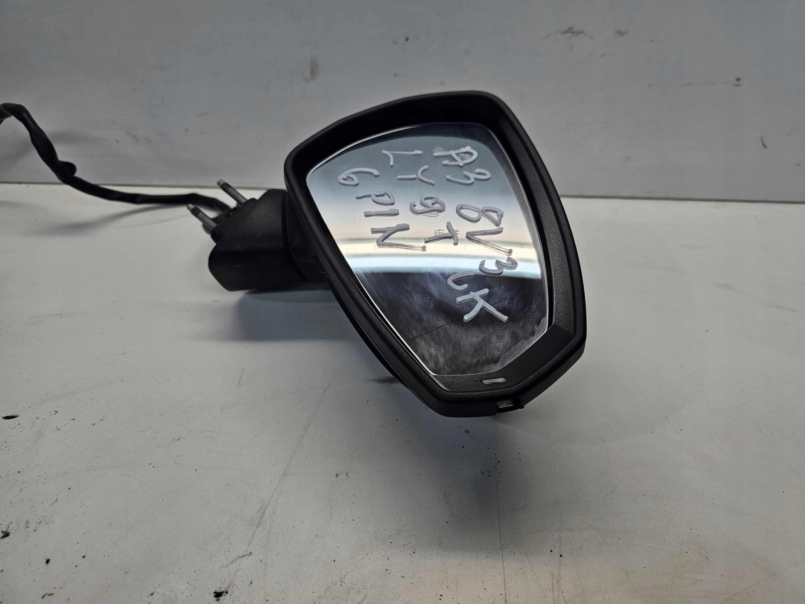mirror exterior right AUDI A3 8V LY9T 6-PIN UK