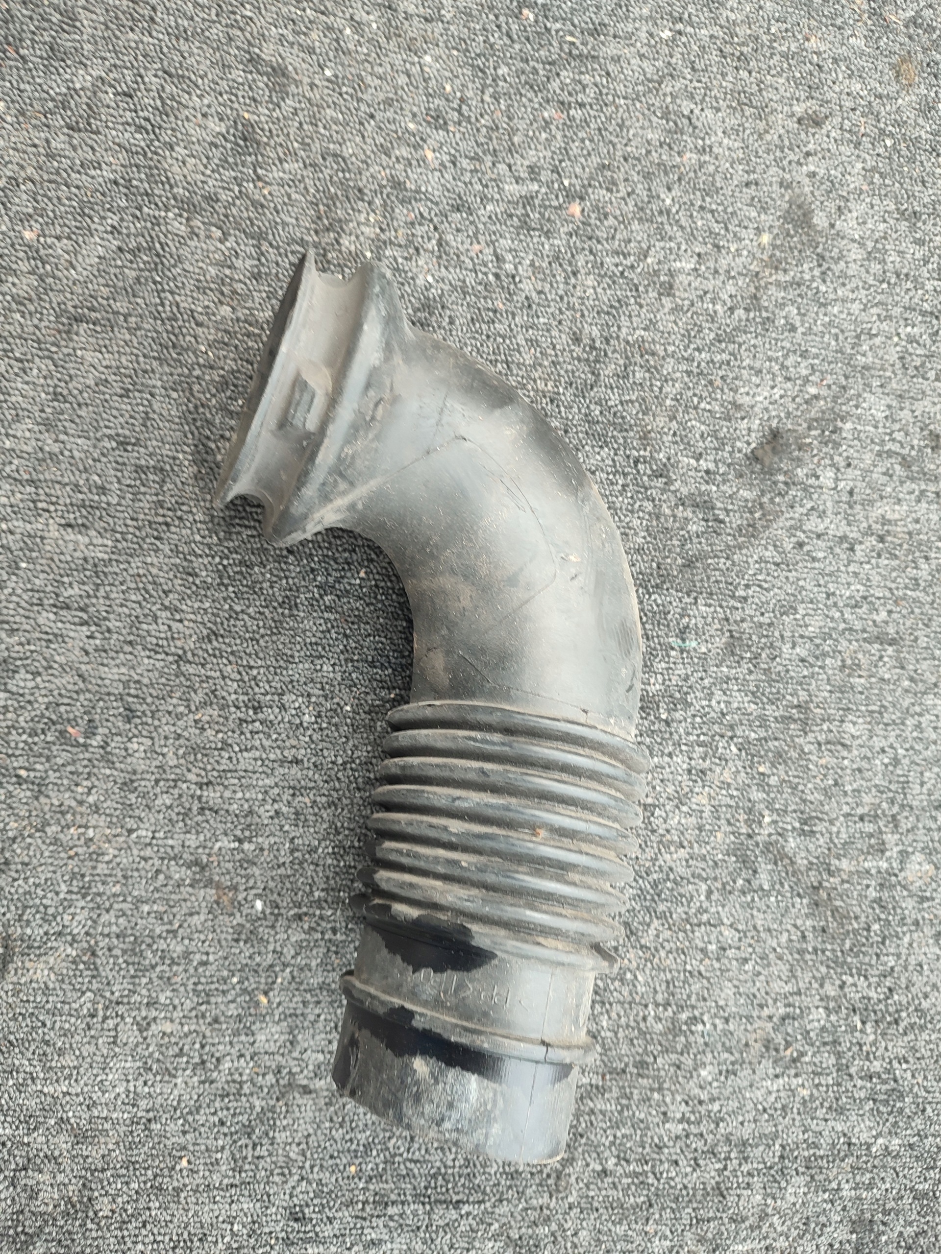 pipe wiring hose air MERCEDES SPRINTER W906 2.2 CDI A9065280024