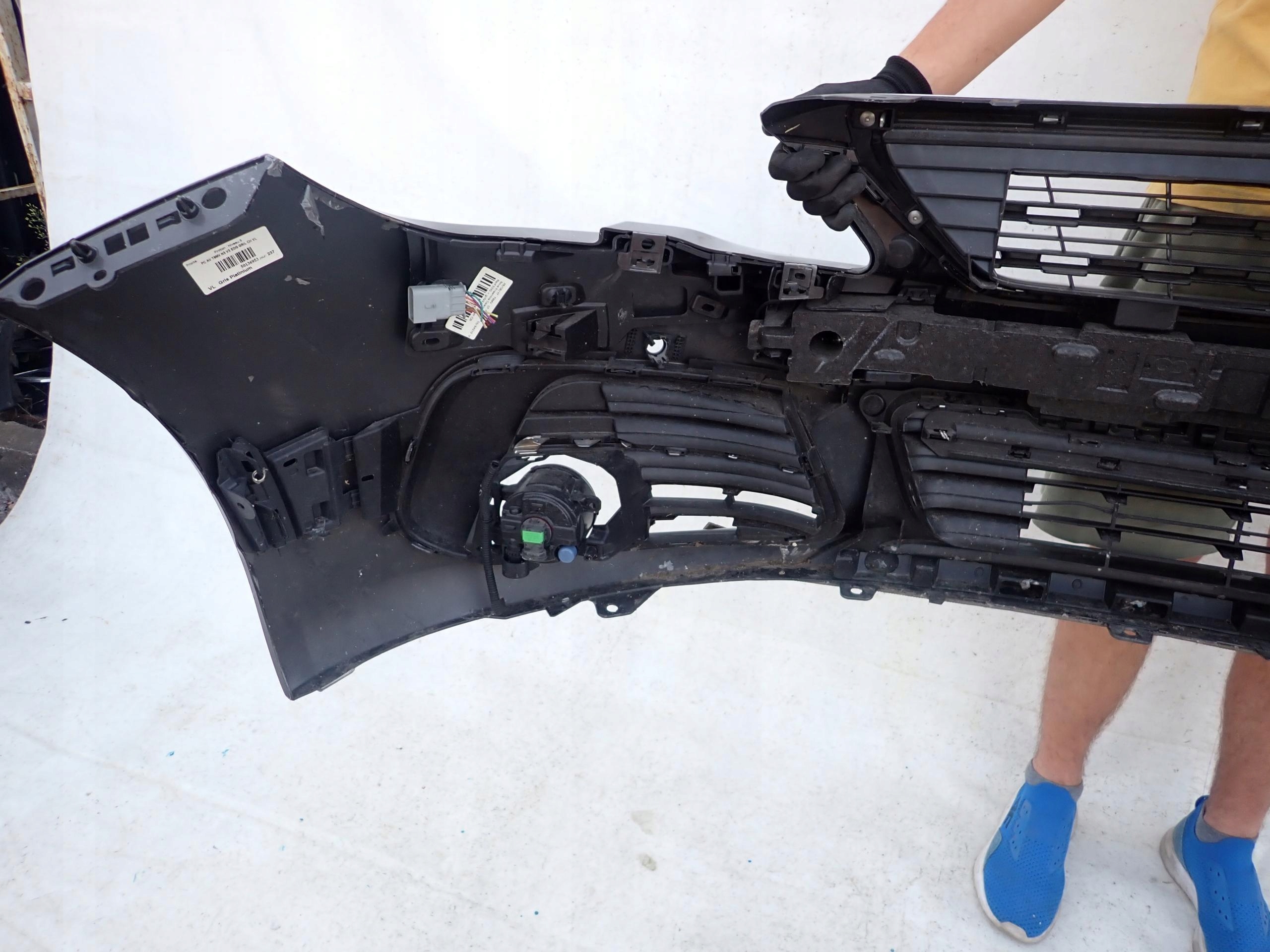 PEUGEOT 308 II LIFT 17- bumper front front 4PDC