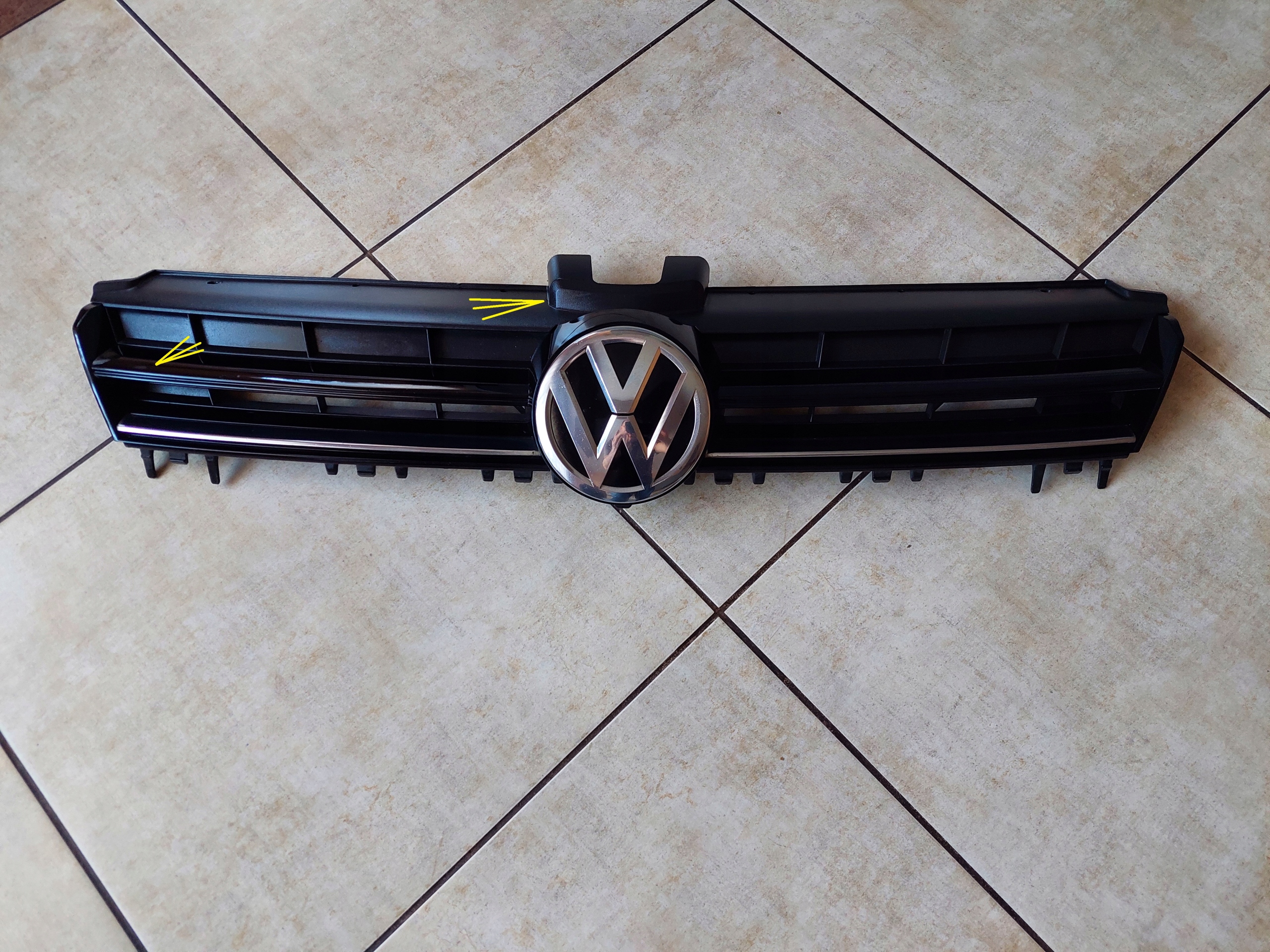 VW Golf V Kühlergrill FRONTGRILL Kühlergitter 5G0853653E - Thumbnail 1