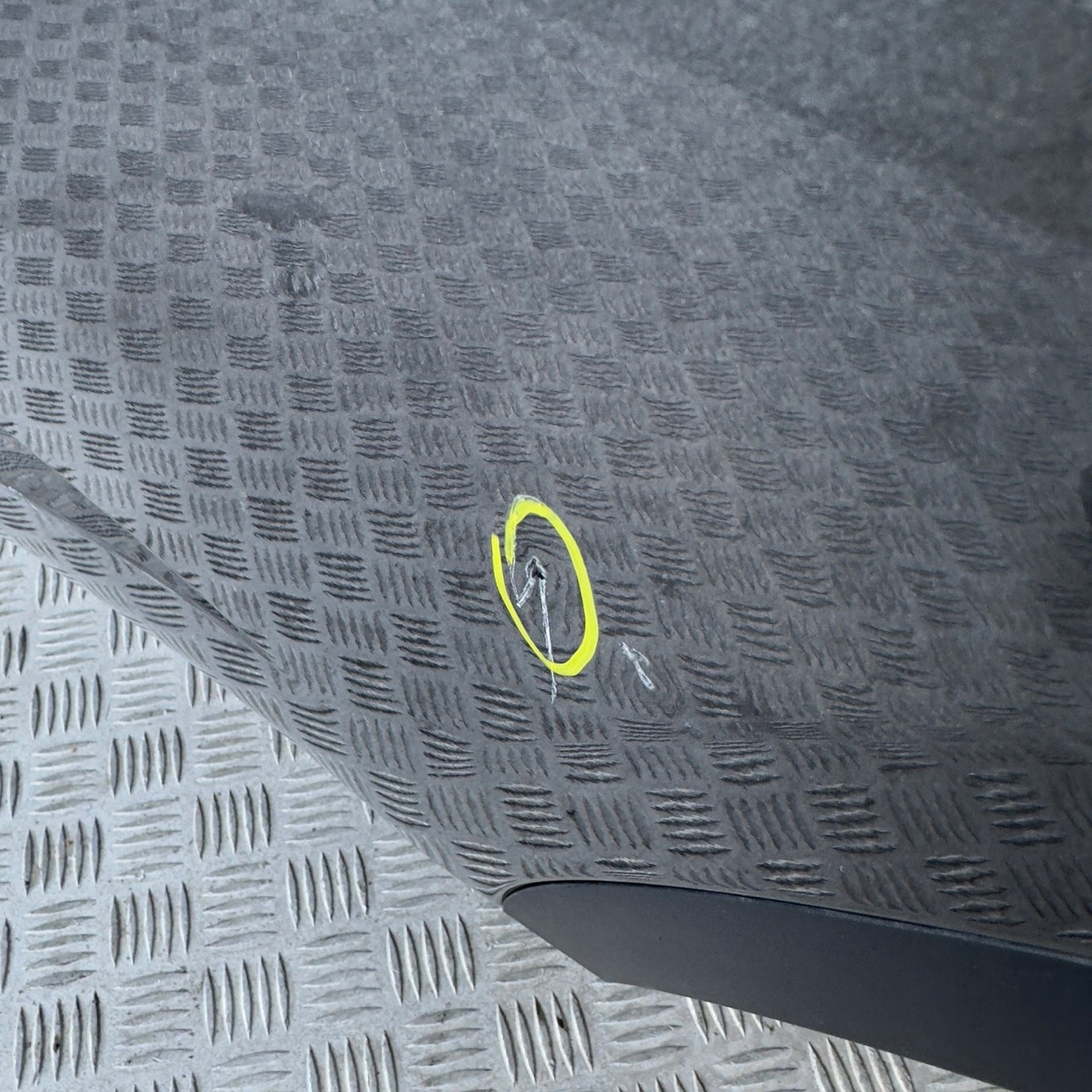 DRZWI TYLNE LEWE JAGUAR E-PACE 2017 ROK Producent części Jaguar OE