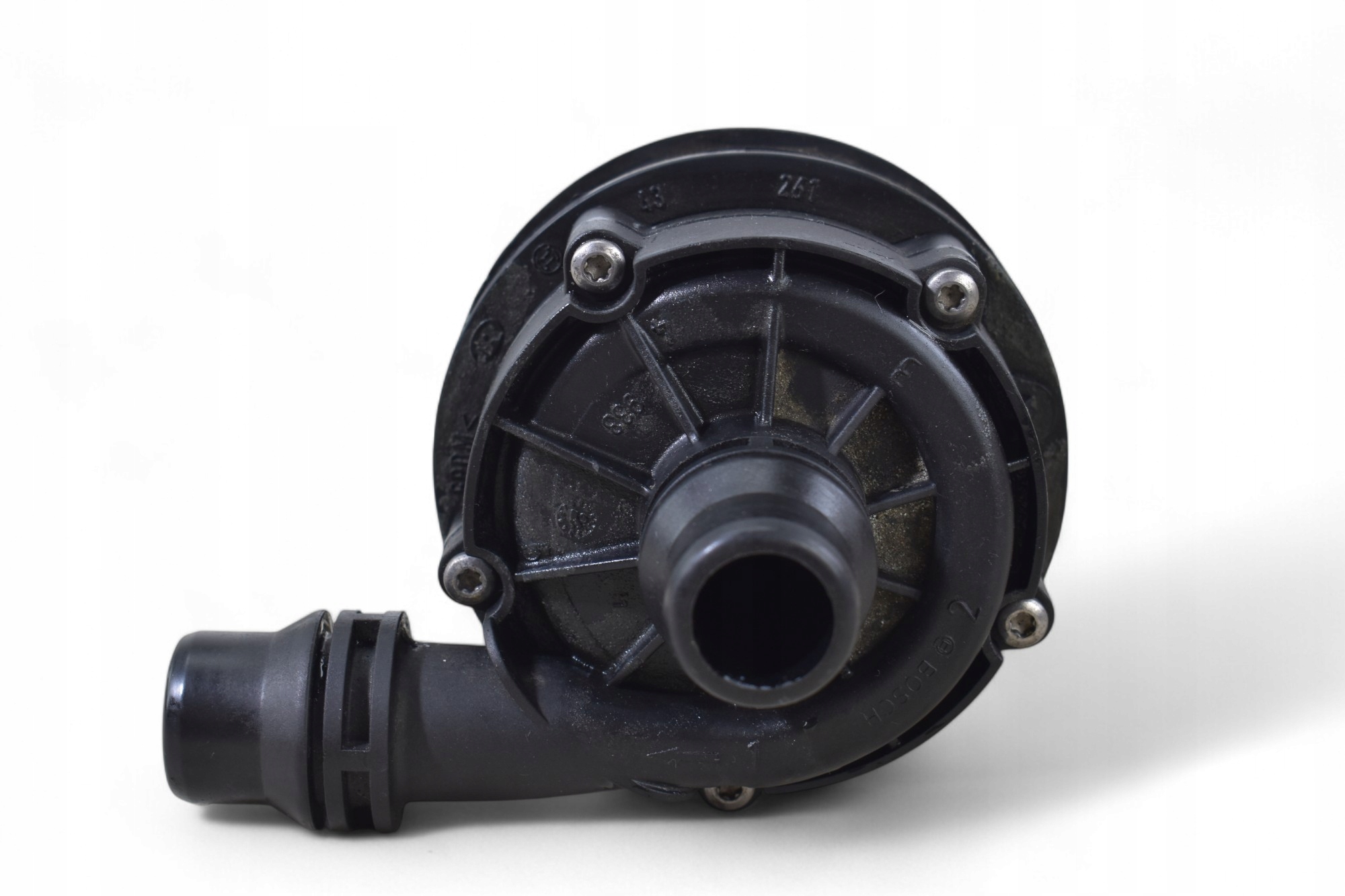 dodatna pumpa vode BMW G20 G21 G26 G29 8651288