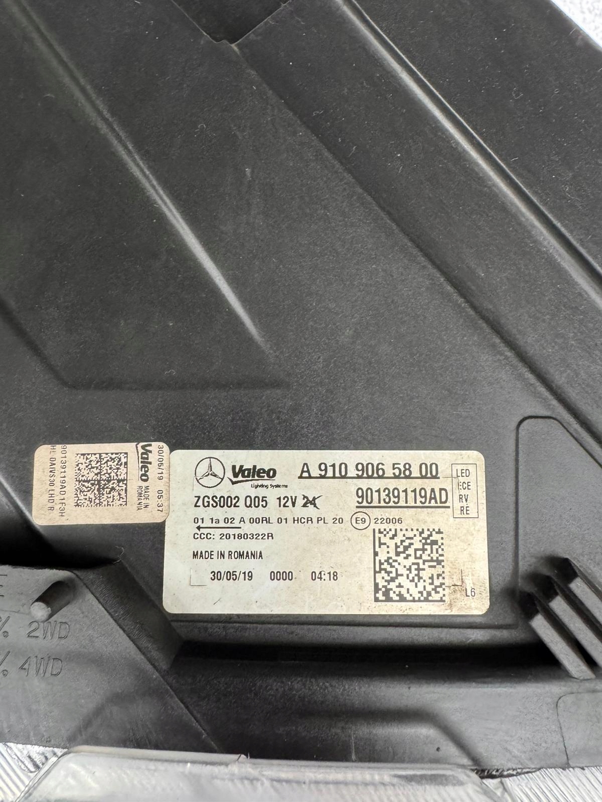 light right Mercedes Sprinter W907 Full Led