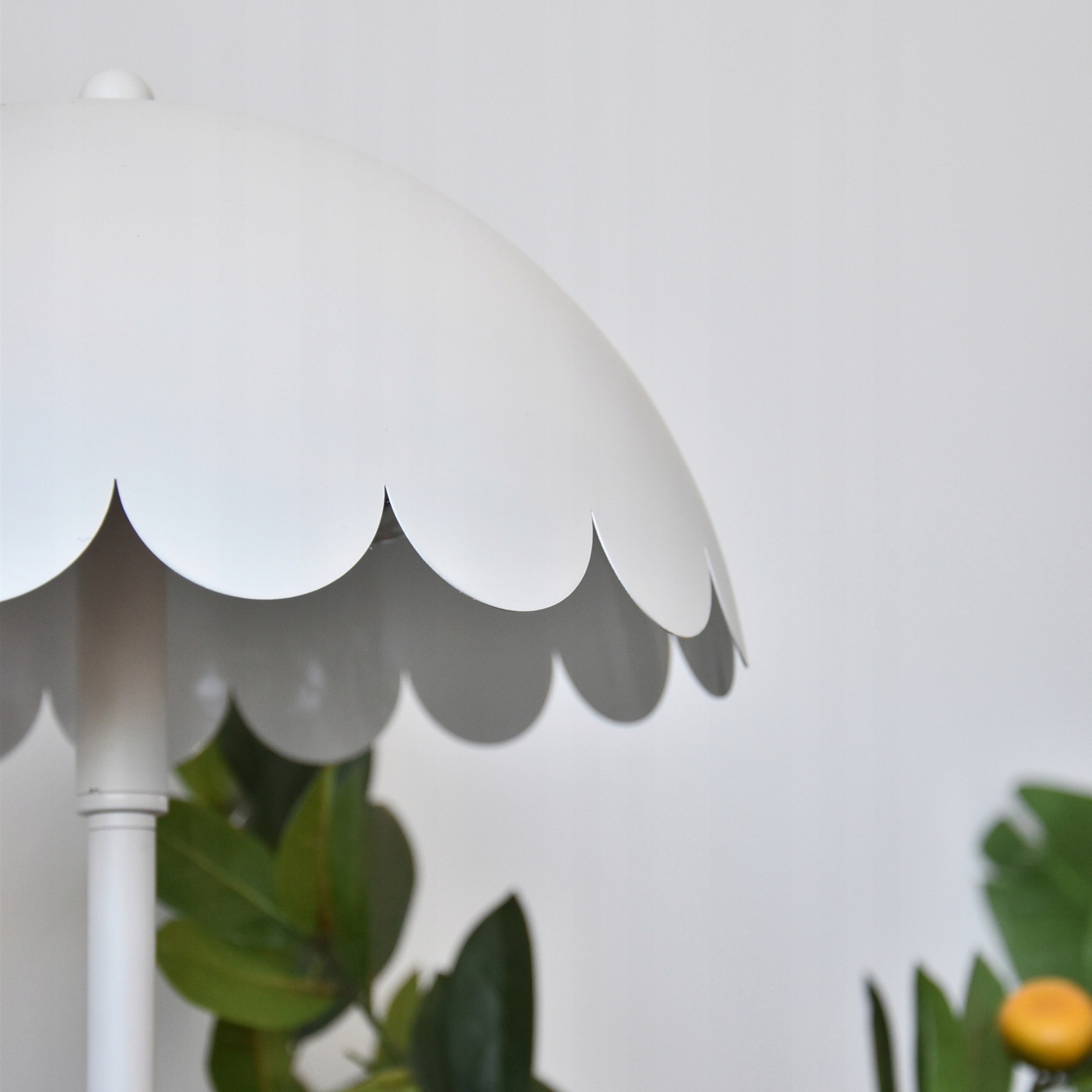 Podlahová lampa Flow – Elegantný dizajn a moderná funkčnosť