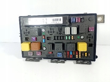 Opel Astra H 04-14 Module fusibles OE 13206752