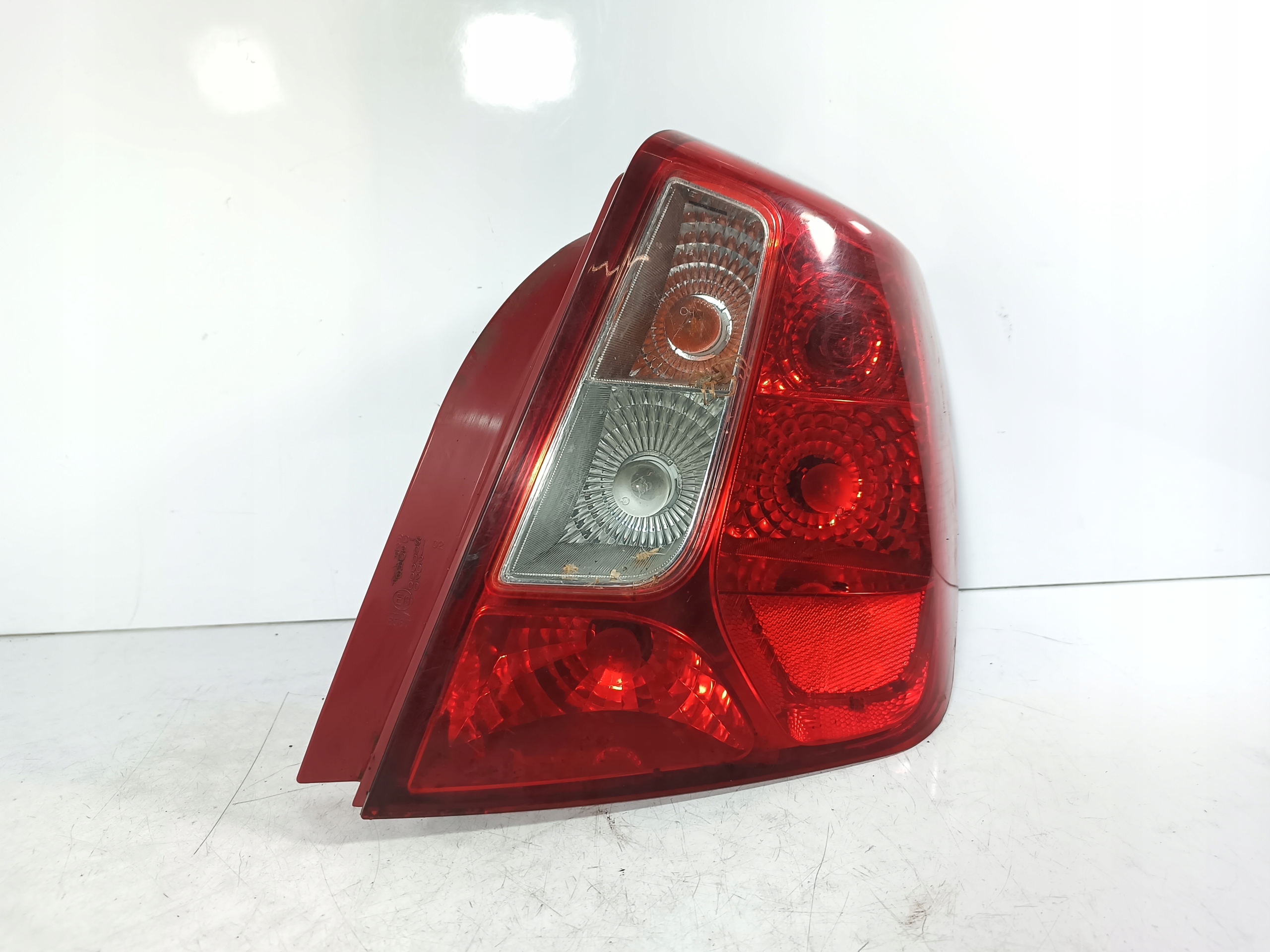 Daewoo Nubira 2 II sedan 97-04 light rear rear part right
