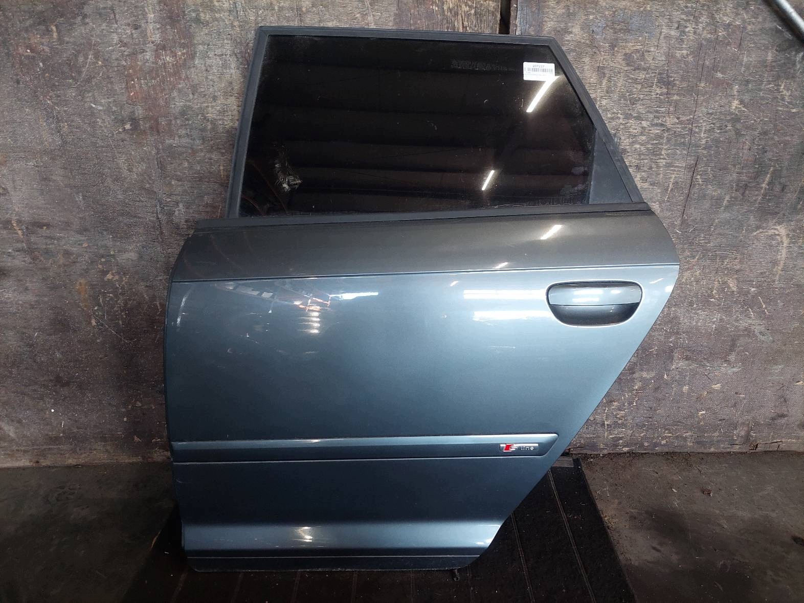 door complete left rear part AUDI A3 8P LX7Z ID: 237237