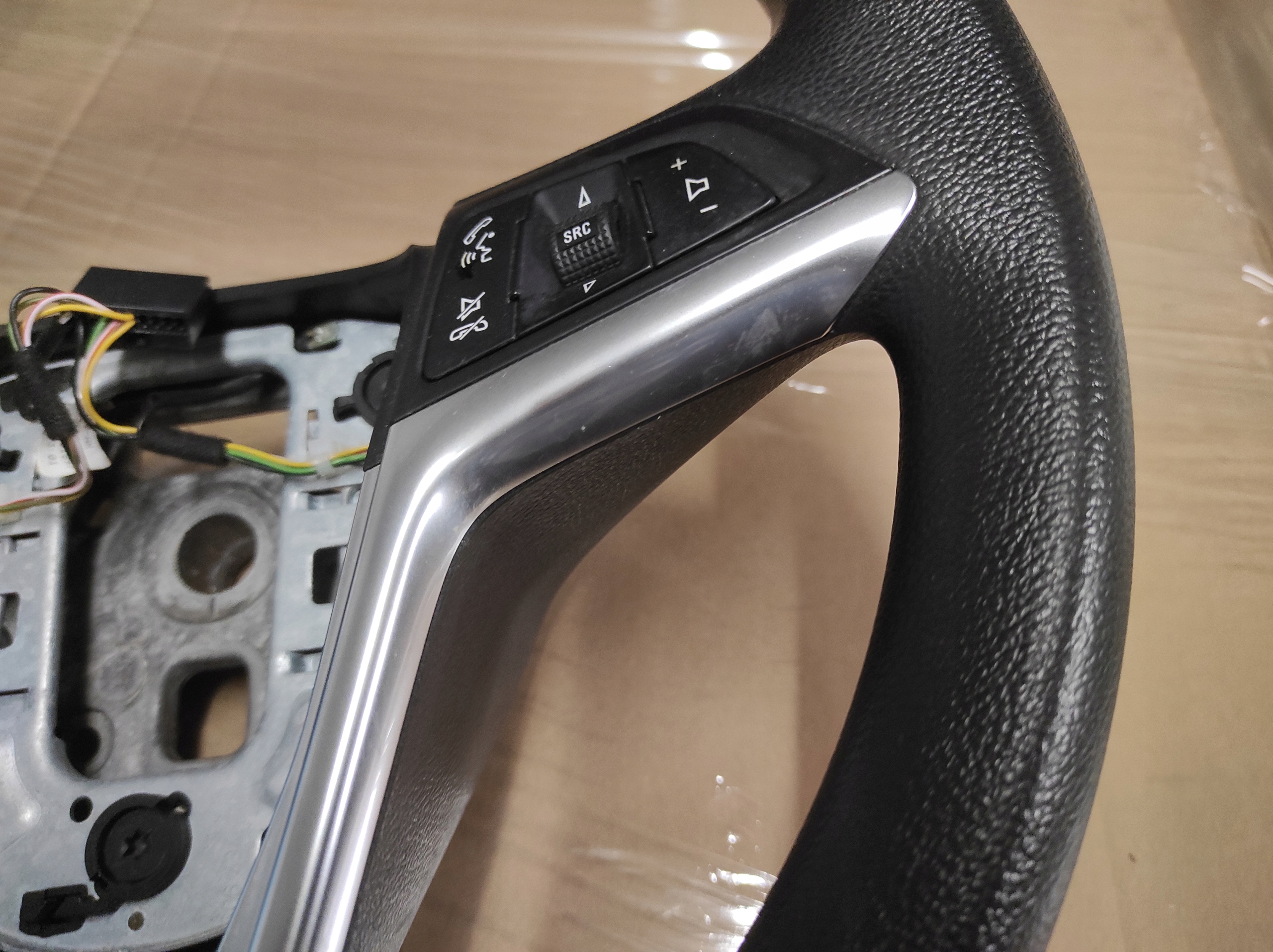 lenkrad MULTIFUNKCJA OPEL MERIVA B 10- 13351023