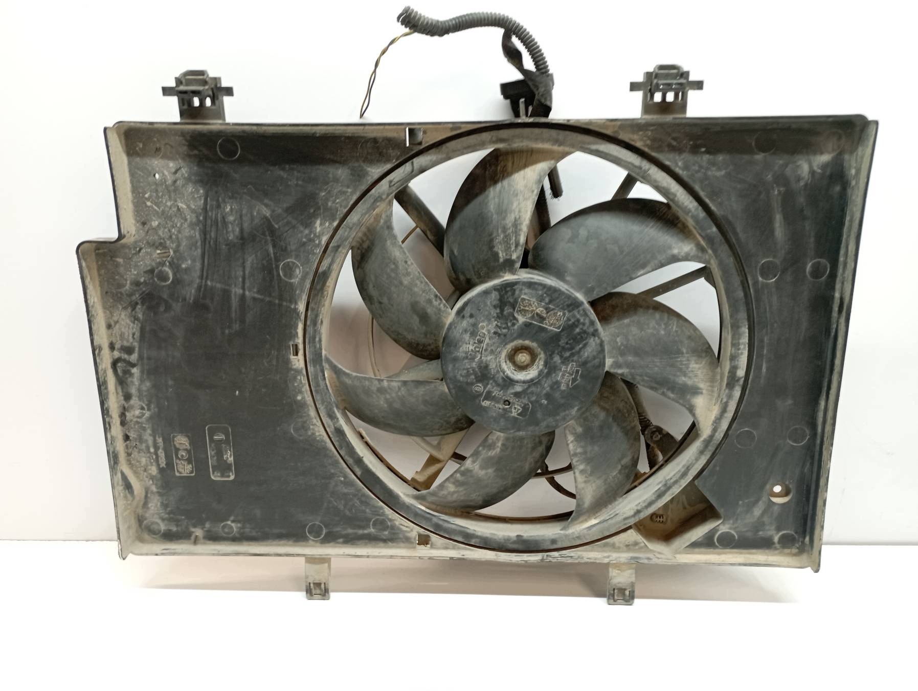 ventilátor chladiče 1.4 B 8V518C607AF Ford Fiesta Mk7 (2008-2016)