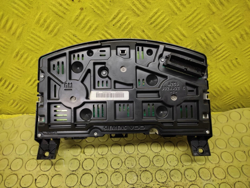 OPEL ASTRA H 1.9 D dials 13216693
