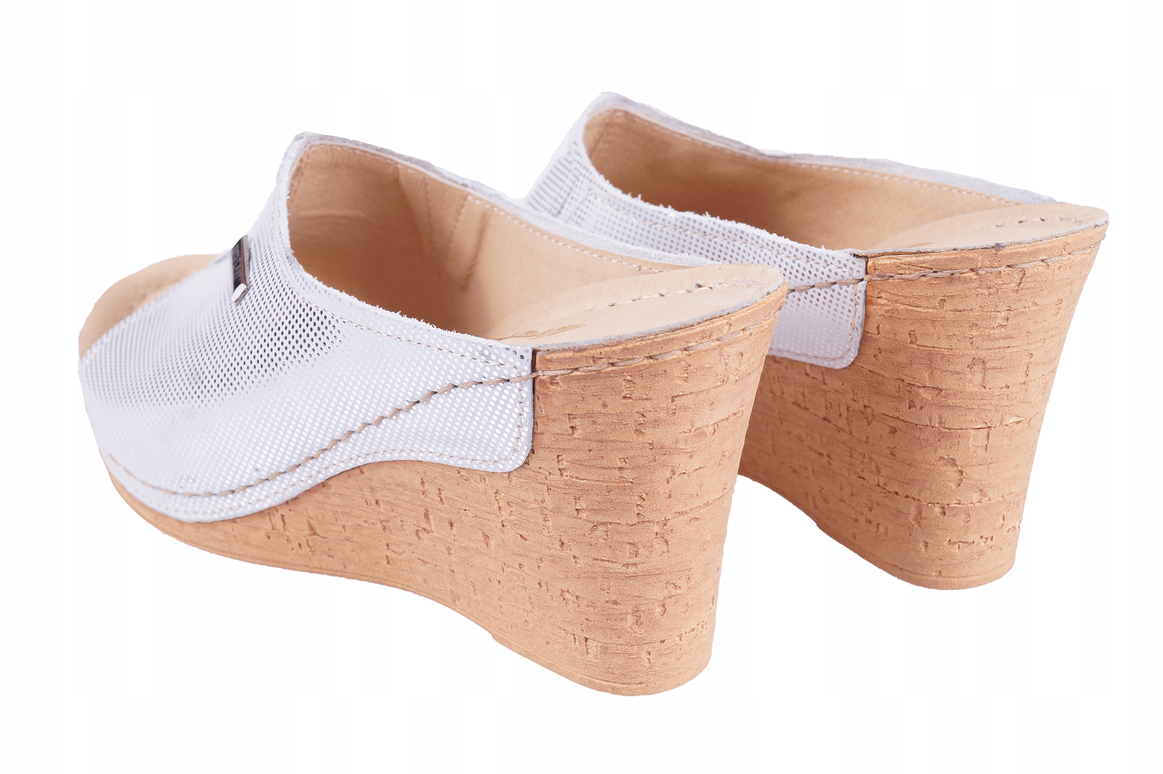 KLAPKI DAMSKIE WIELBUT SKÓRZANE SREBRNE R.36 Długość wkładki 23.4 cm