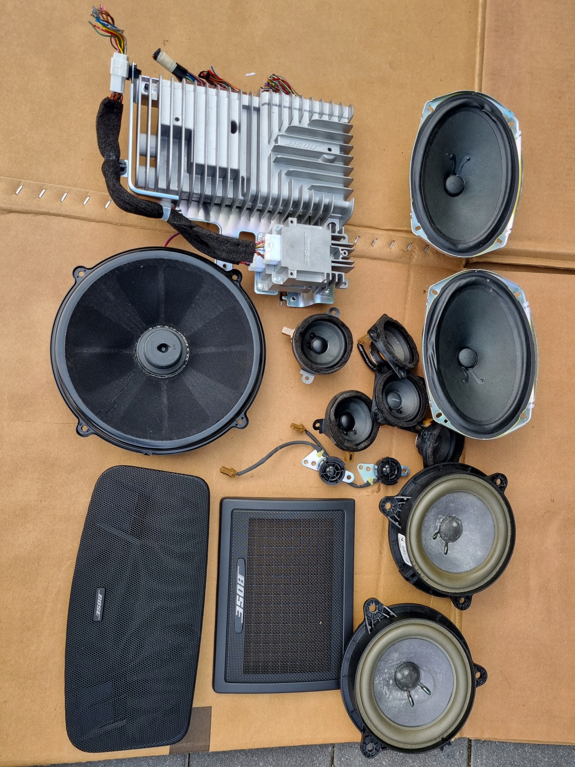 280601MA1C 28138AT400 - Усилитель BOSE DW INFINITI M Q70 M30d