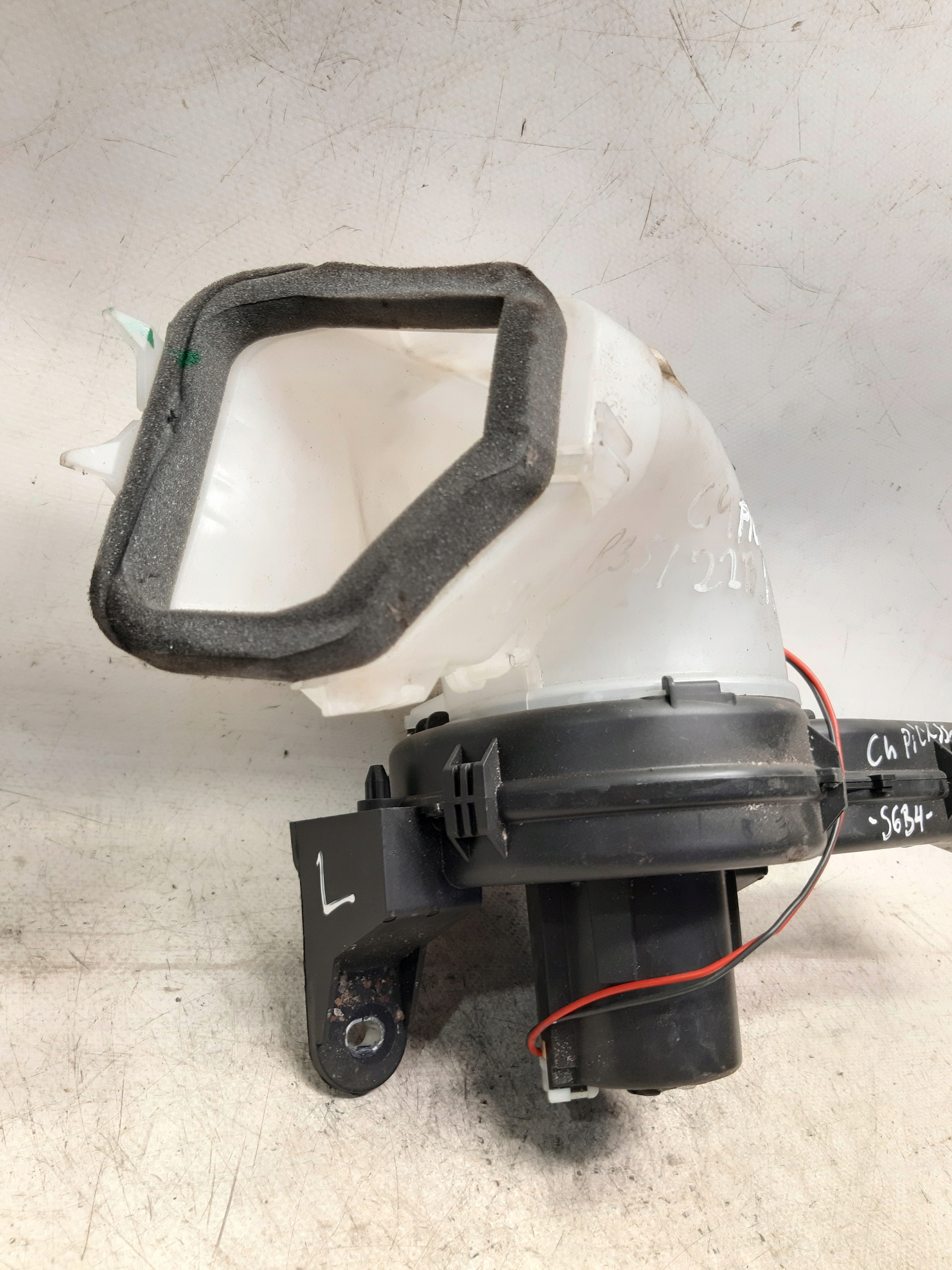 heating air conditioning devices left rear part 9650872580 C4 PICASSO and