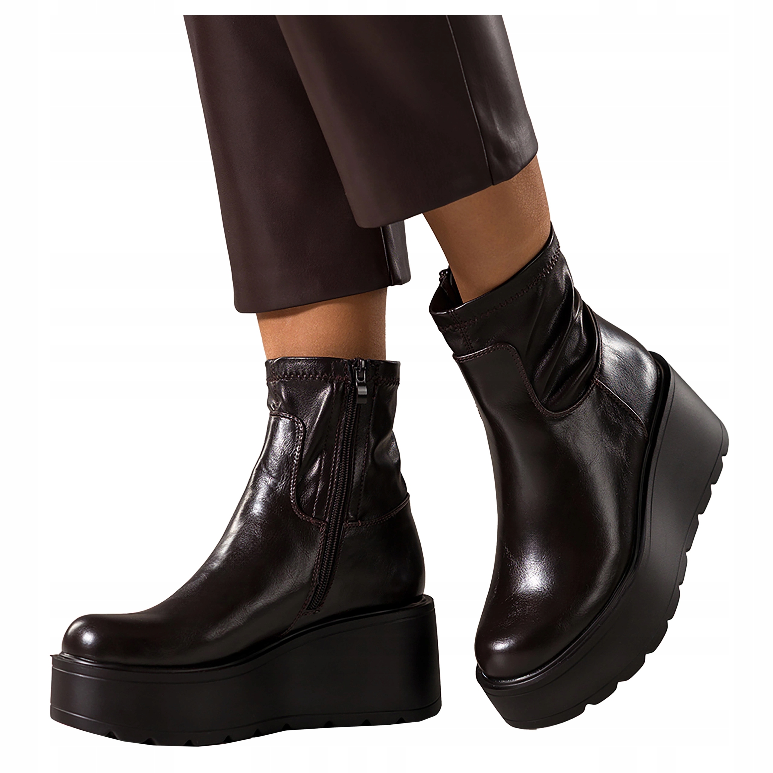 Dámské Kotníkové Boty Čokoládové Pohodlné Elastické Svršek Na Koturně r 40