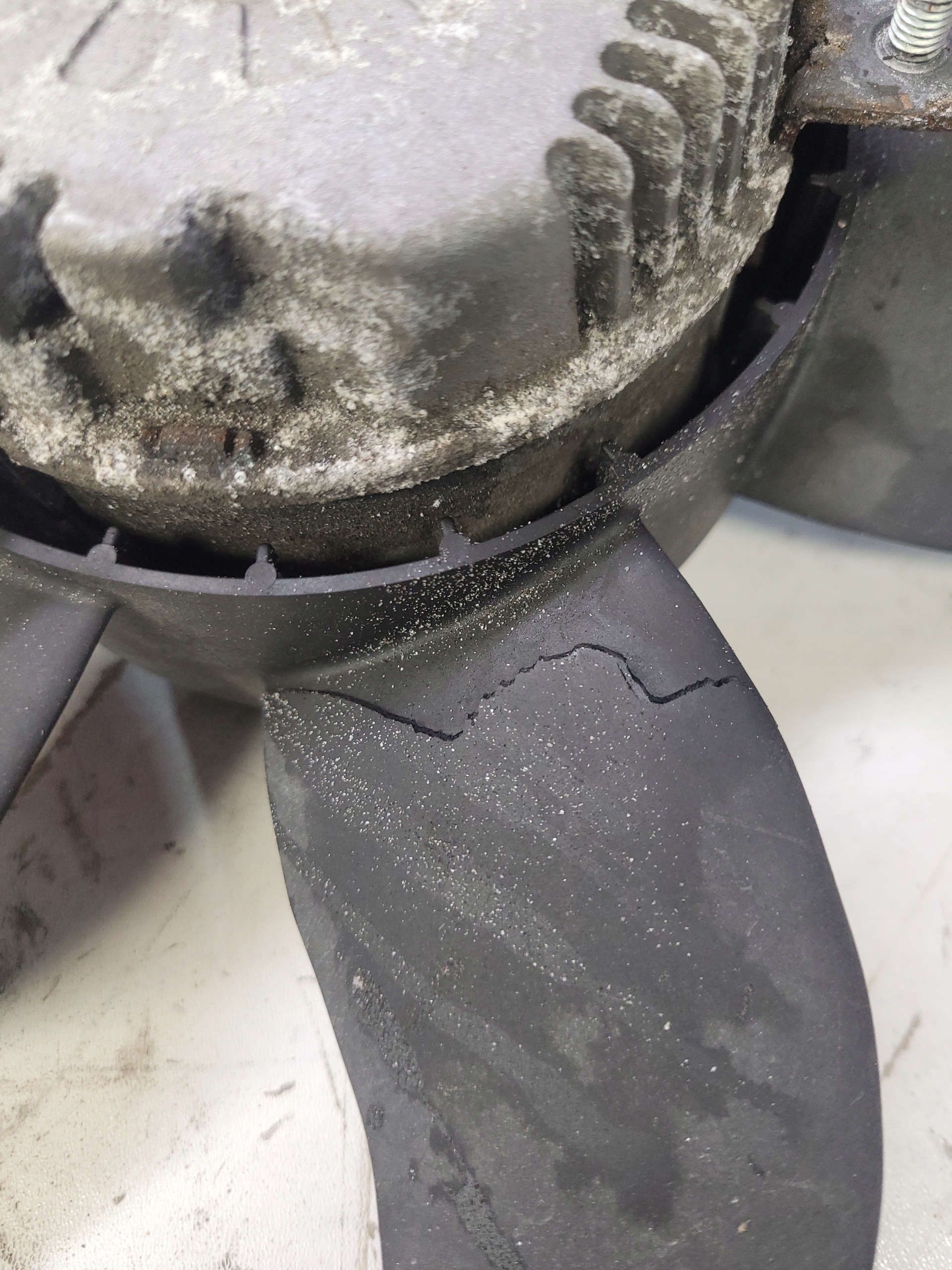 ventilátor chladiče AUDI VW SEAT SKOD 1K0959455N