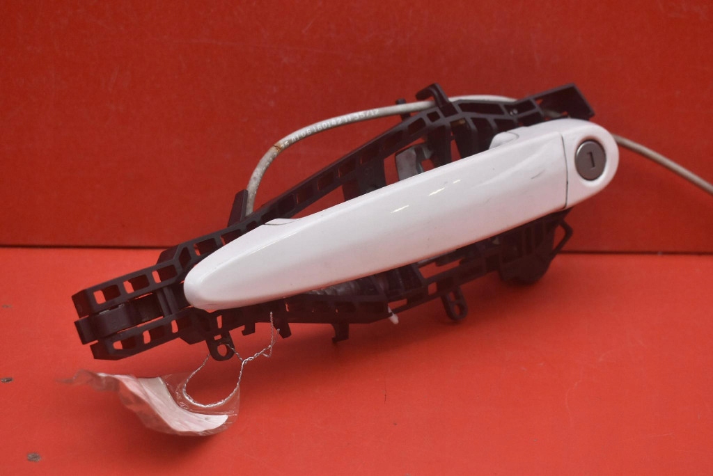 handle left front front ALPINWEISS III (300) BMW F20 11-15