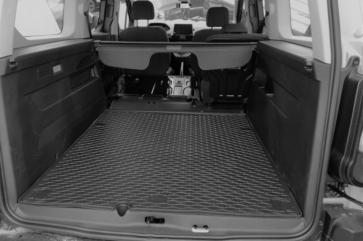 Mata Bagażnika Gumowa Wkład Dywanik Fiat Doblo 3 L2 XL od 2022- Rg