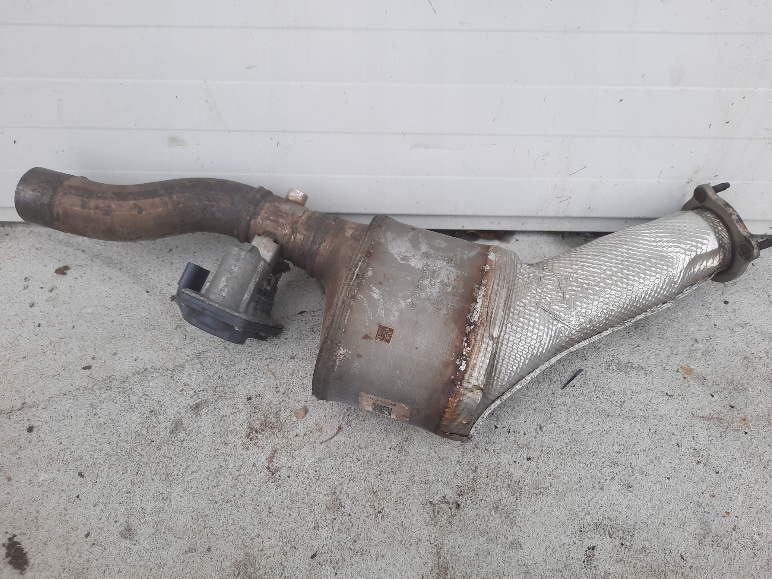 Каталізатор A4 B9 A6 C7 2.0 TDI 4G0131703AE