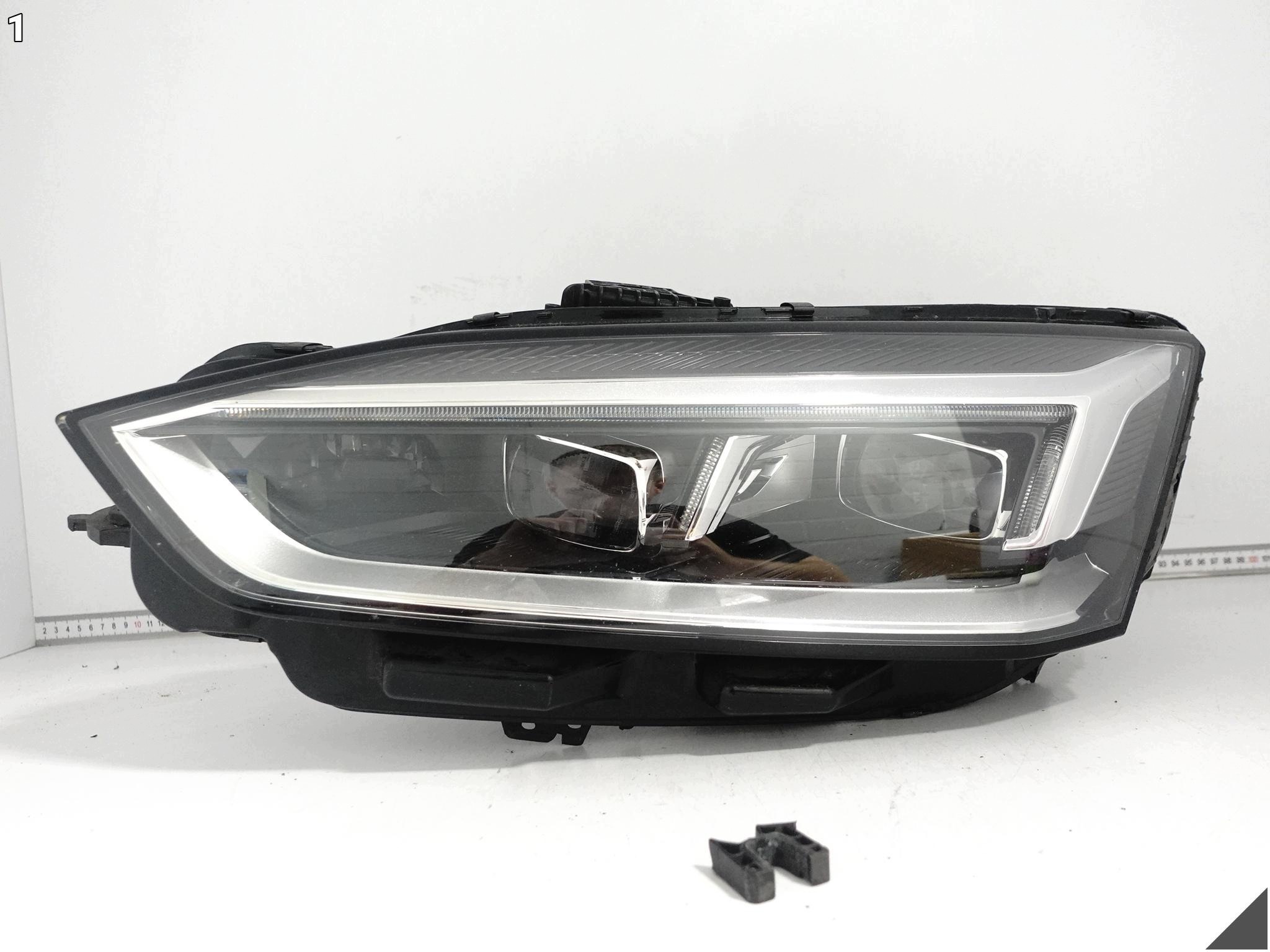 AUDI A5 S5 8W6 F5 B9 16-19 light MATRIX FULL LED left front EUROPA