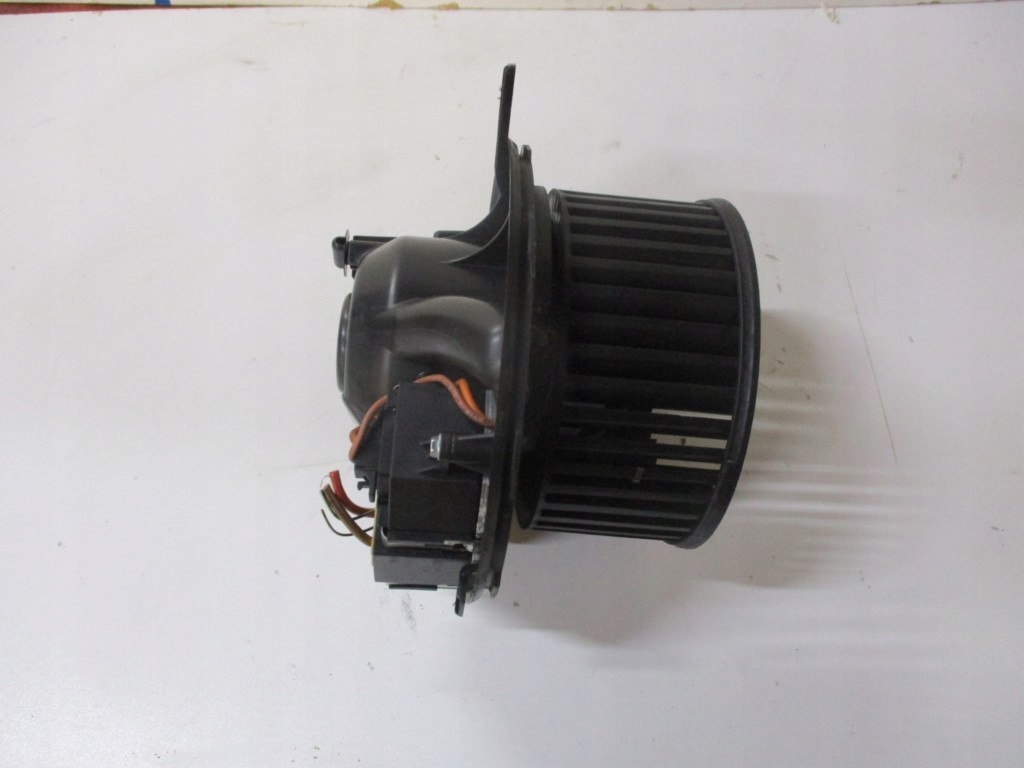 ventilátor topení AUDI Q3 8U0