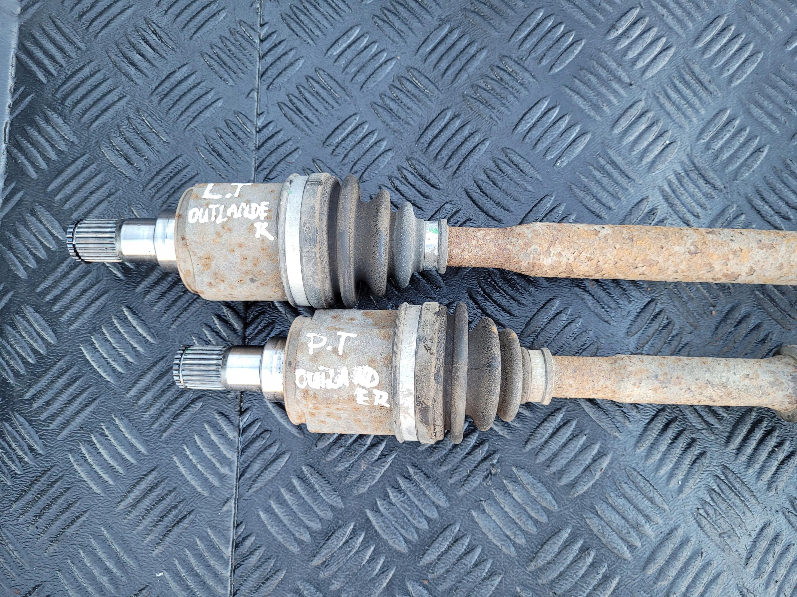 semi-axis rear part rear left long MITSUBISHI OUTLANDER 3 III PHEV 2.0