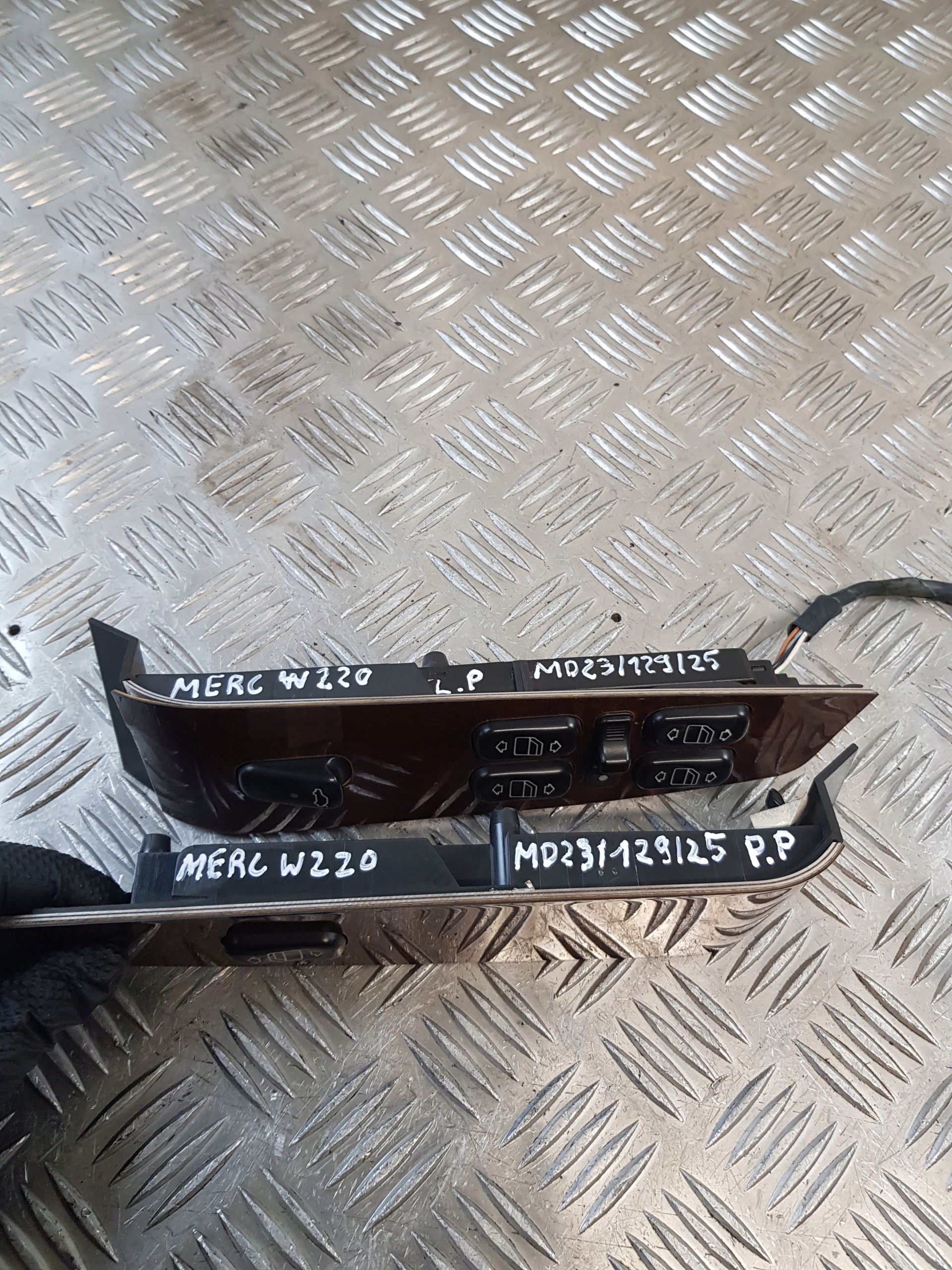 PANEL window control switch left front + right front MERCEDES S-KLASA W220 02R