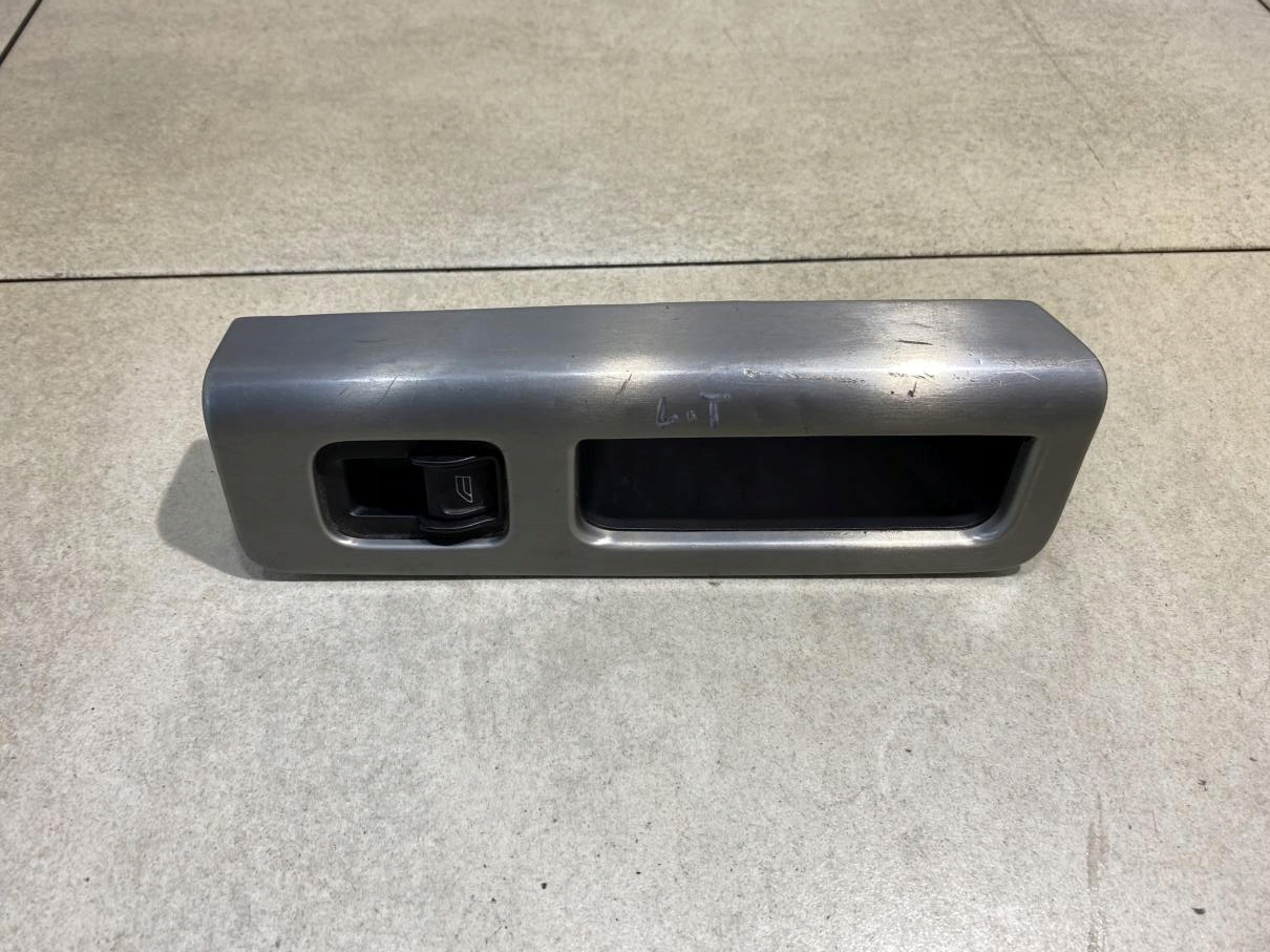 PANEL windows LEWT rear part VOLVO V50 8663813 30773217
