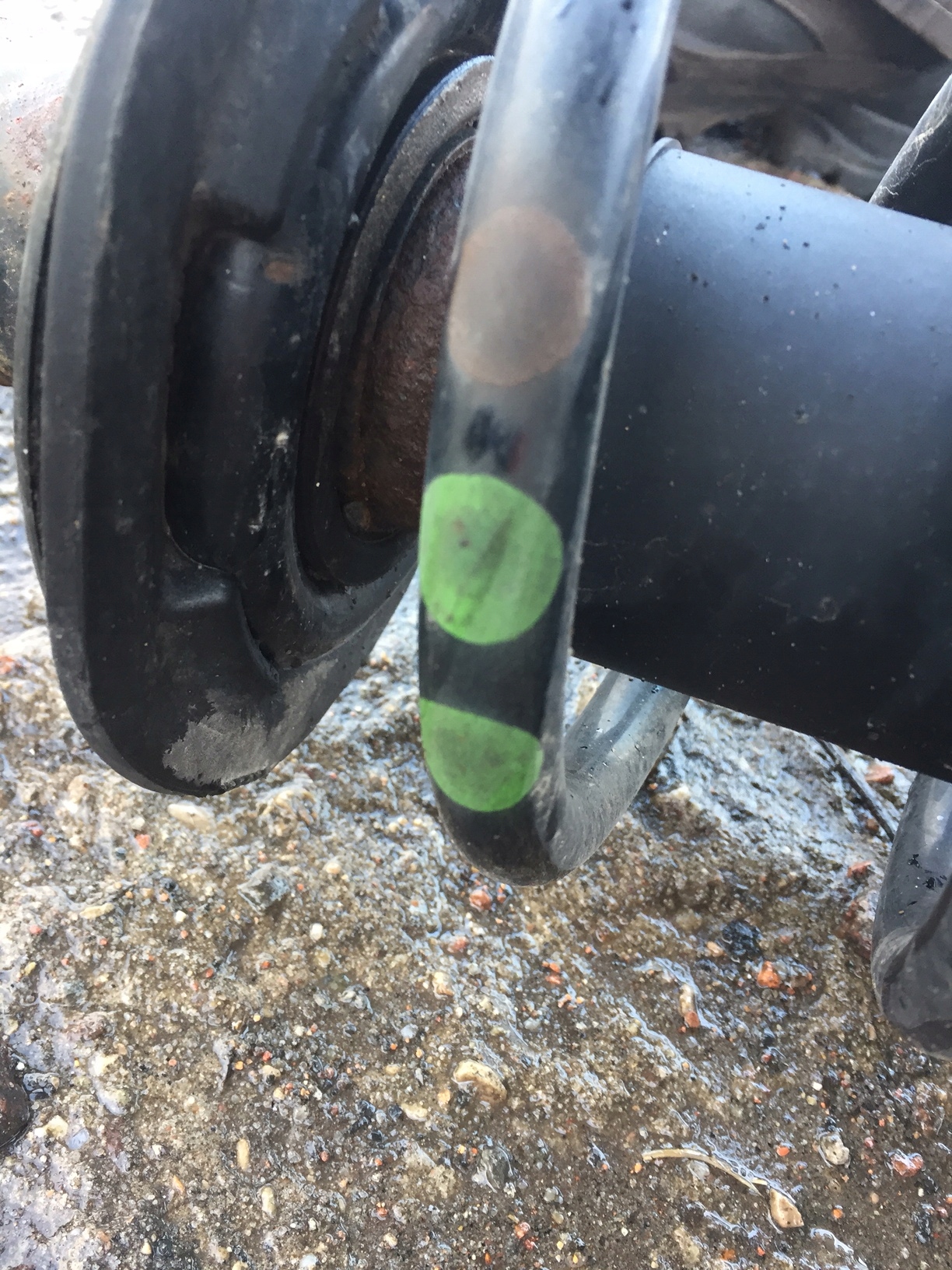 AUDI Q5 3.2 FSI shock absorber left front 8R0031F