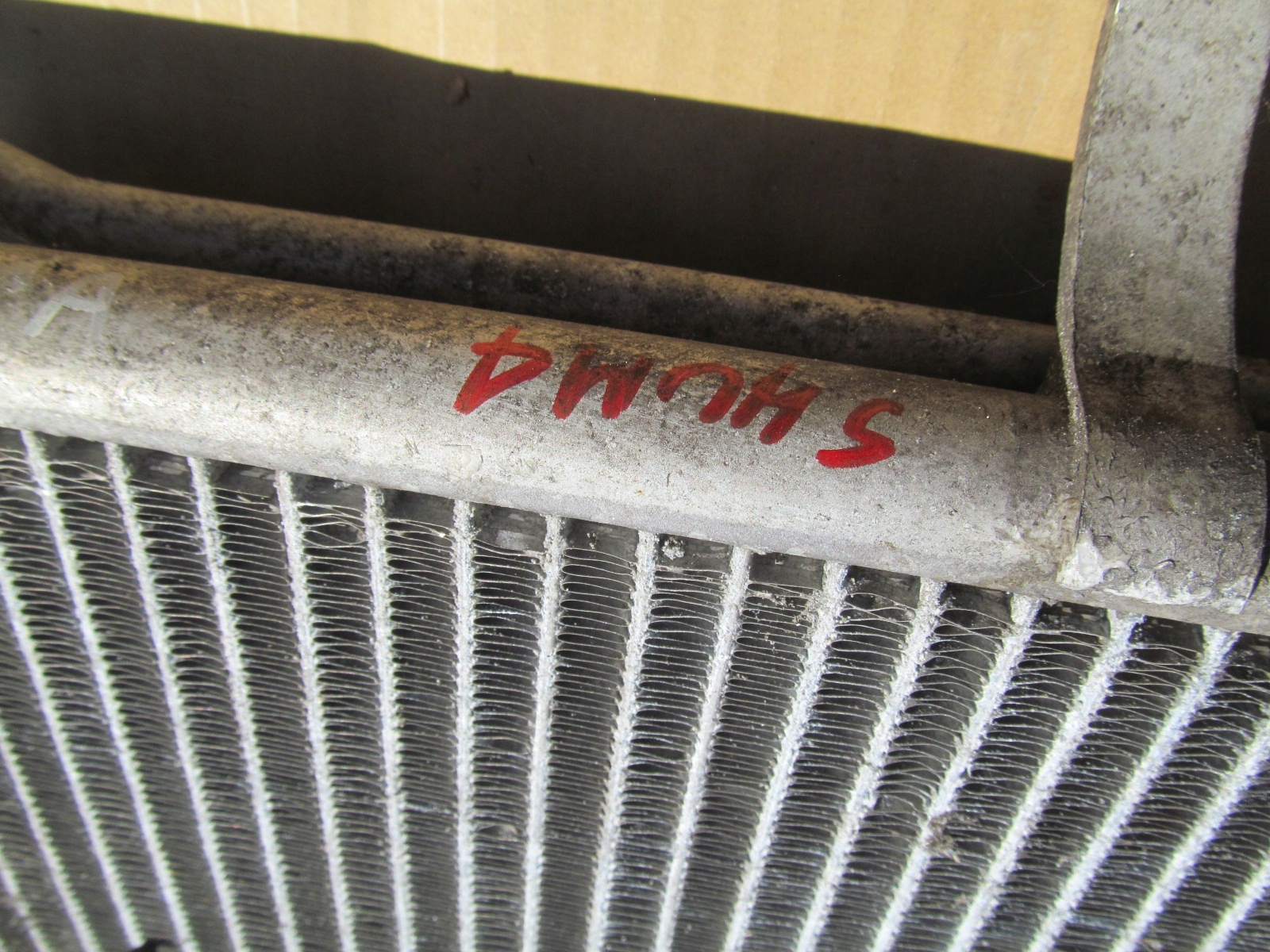 kia SHUMA 2 II 1,6 16V Радиатор кондиционера C307