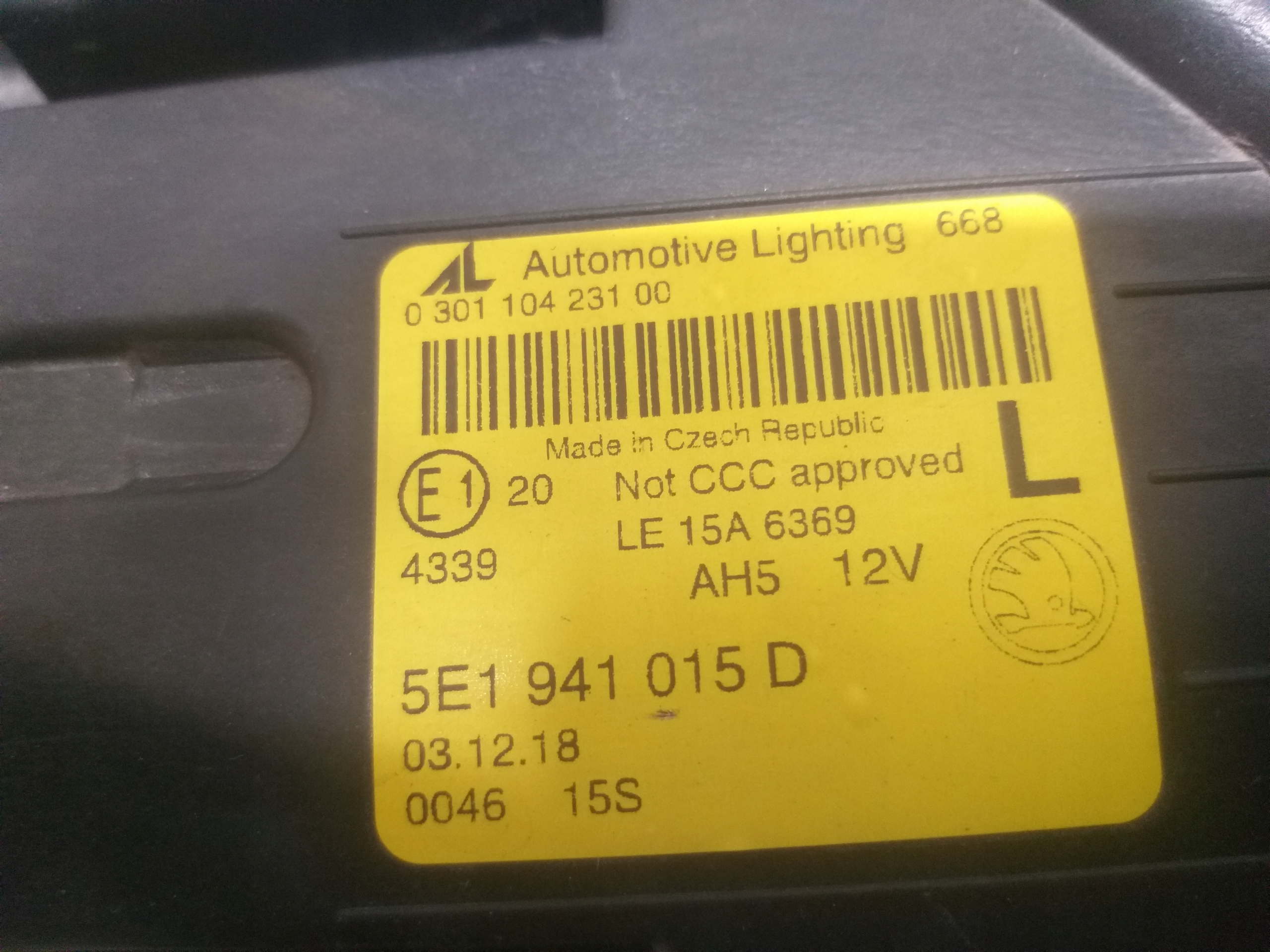 light front left SKODA OCTAVIA III 3 LIFT 17- FULL LED 5E1941015D