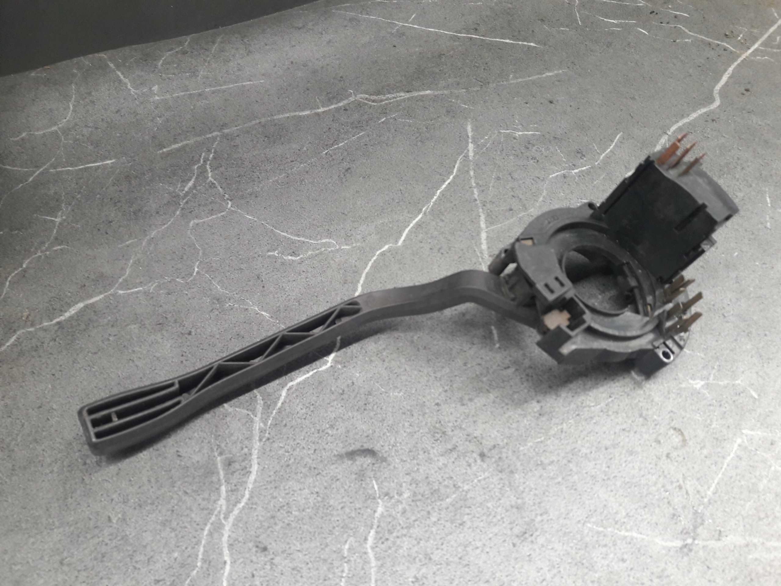 przelacznik wycieraczek audi 80 b2 Typ silnika Benzyna