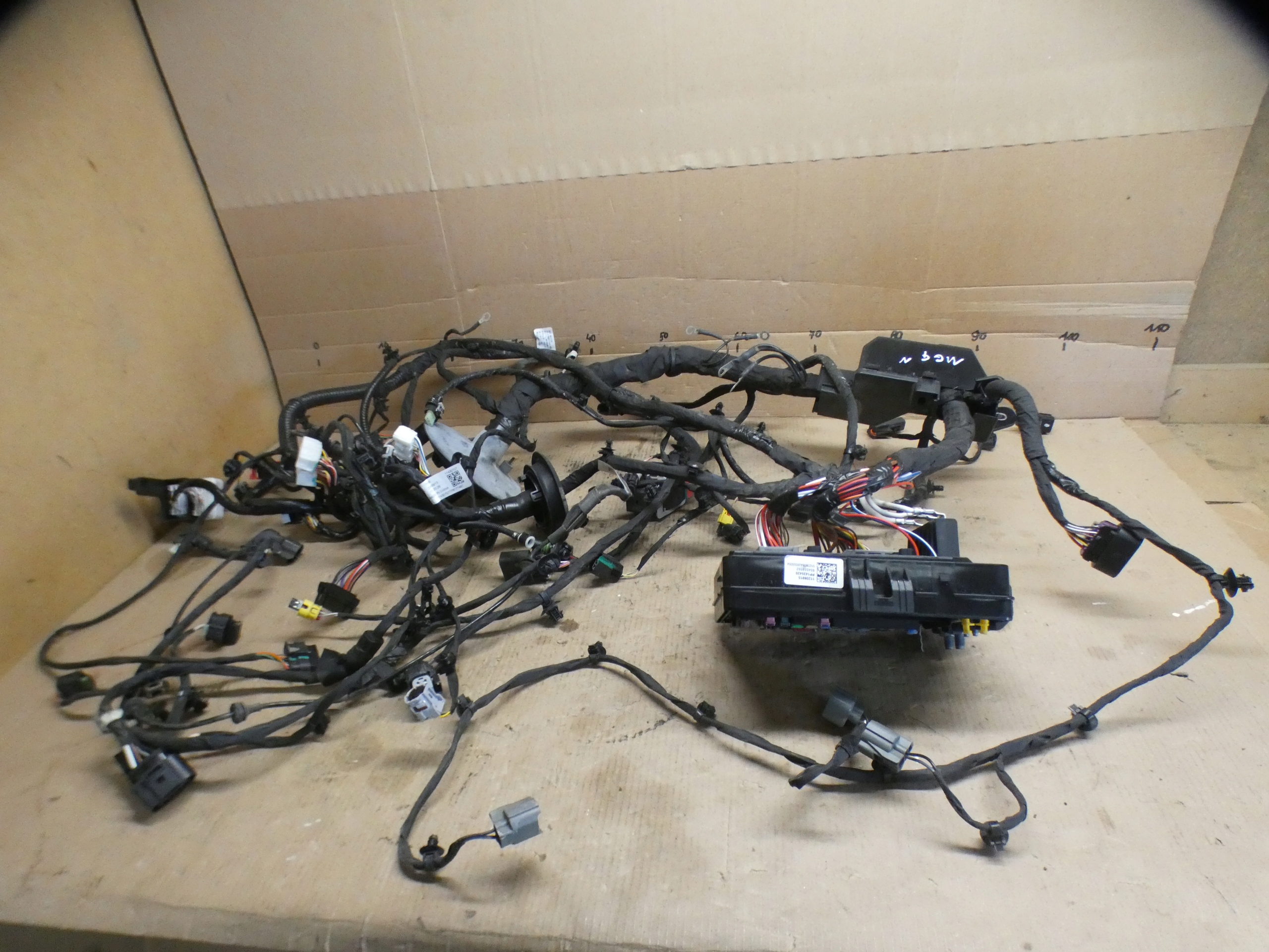 MG MG4 kablovacka KOMORY předek MOTORU. 11352541 11206915