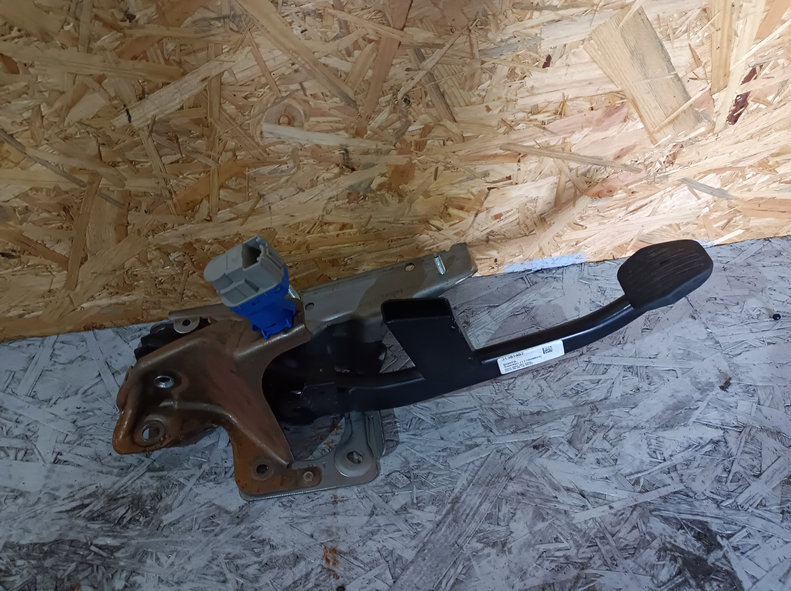 PEDAL Bremse VOLVO V40 II d2 12- 31381467