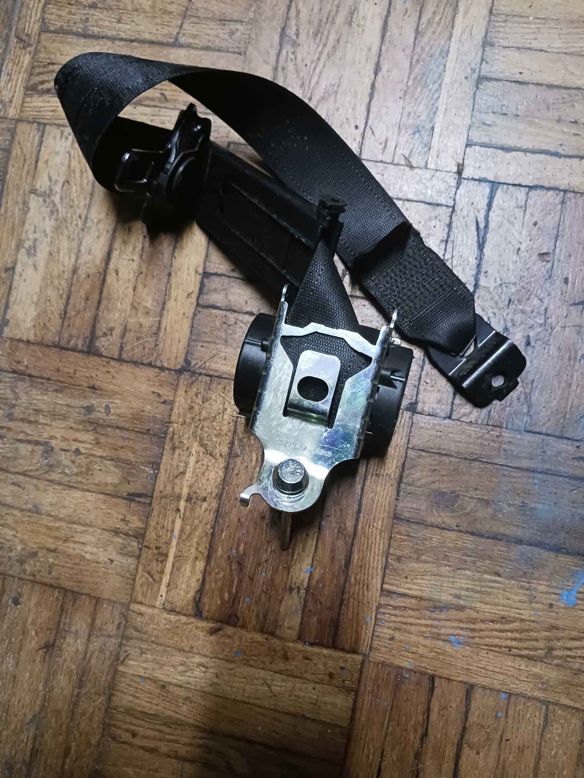 604512200 MERIVA A tension belt safety left front
