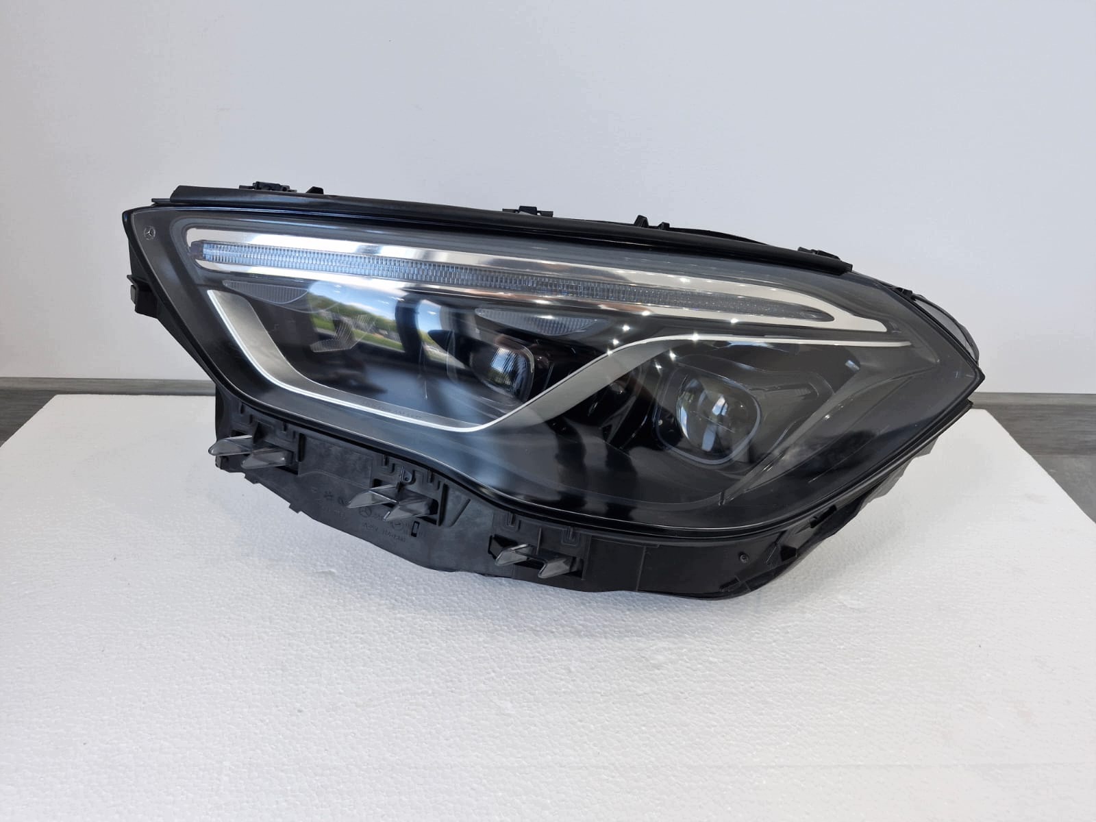 light left Mercedes GLA W247 LIFT FULL LED Multibeam LED