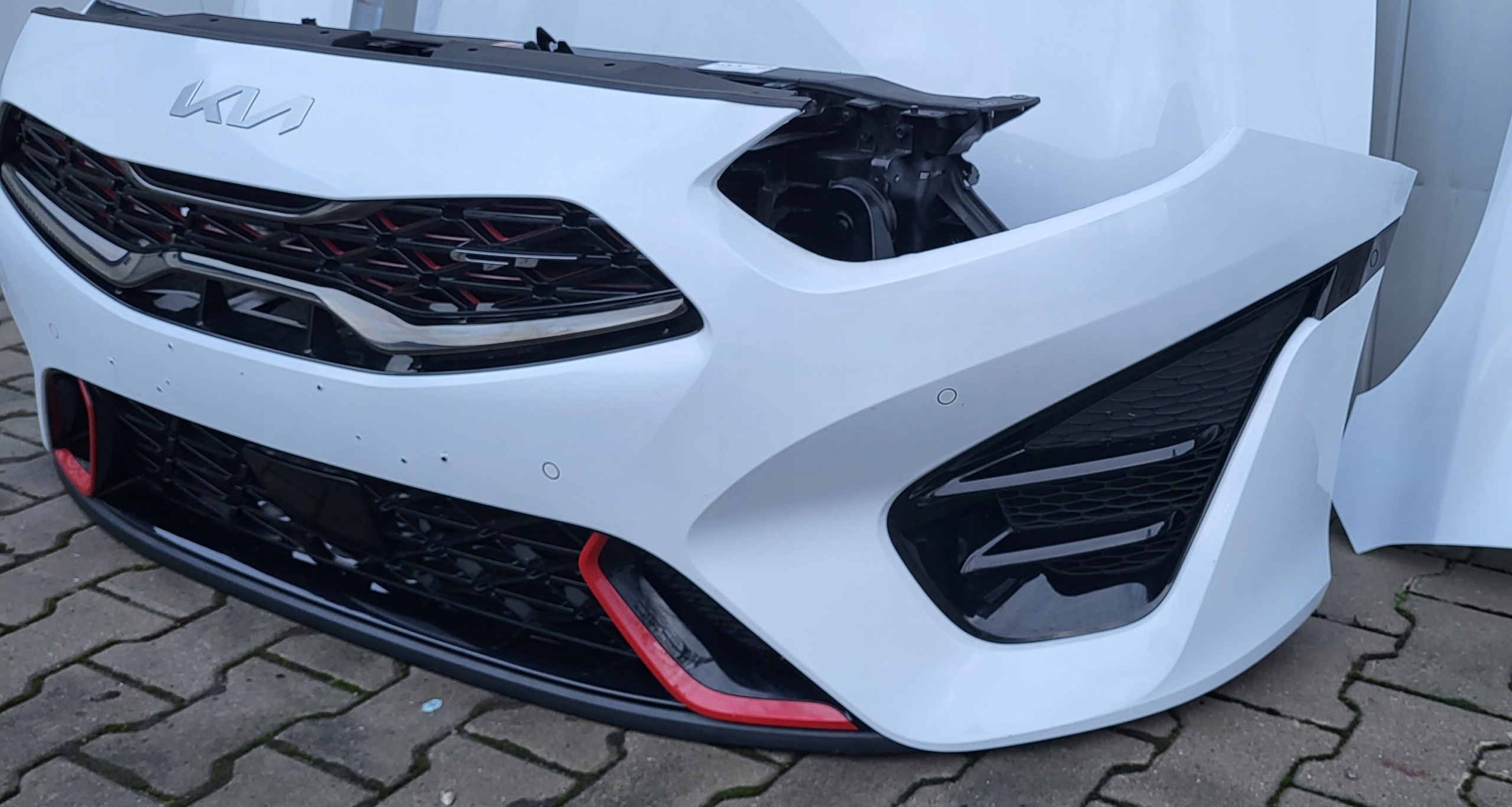 KIA PROCEED III LIFT 21R> MASKA ZDERZAK PAS LAMPY LED BŁOTNIKI HW Typ samochodu Samochody osobowe