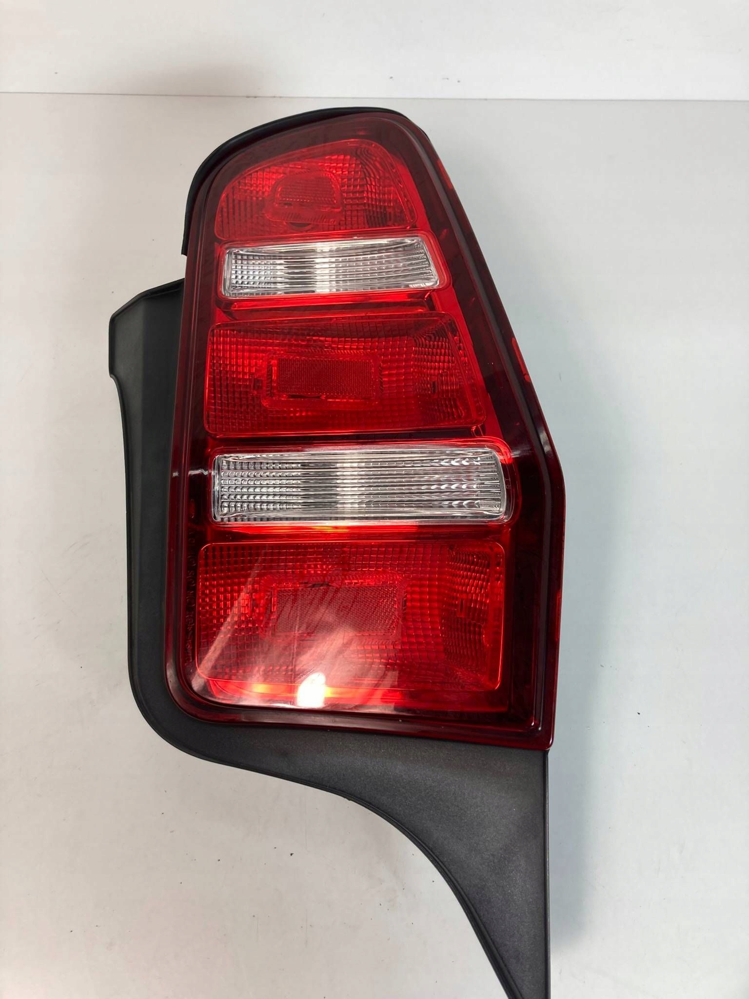 Ford Mustang V 10-14 light right rear part rear right AR33-13B504-A