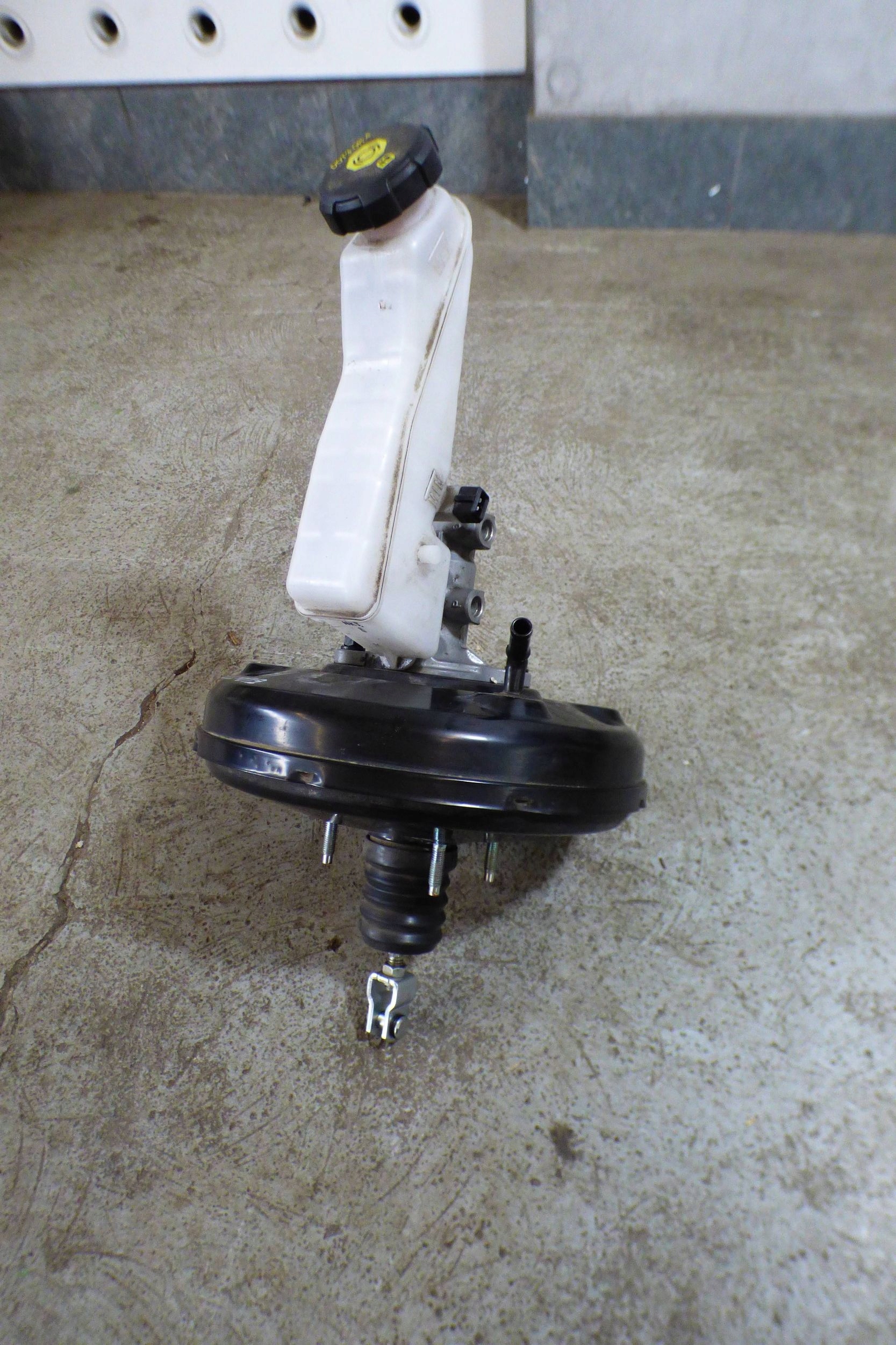Hyundai Elantra VI servo Servofreno st.BDB EUROPA