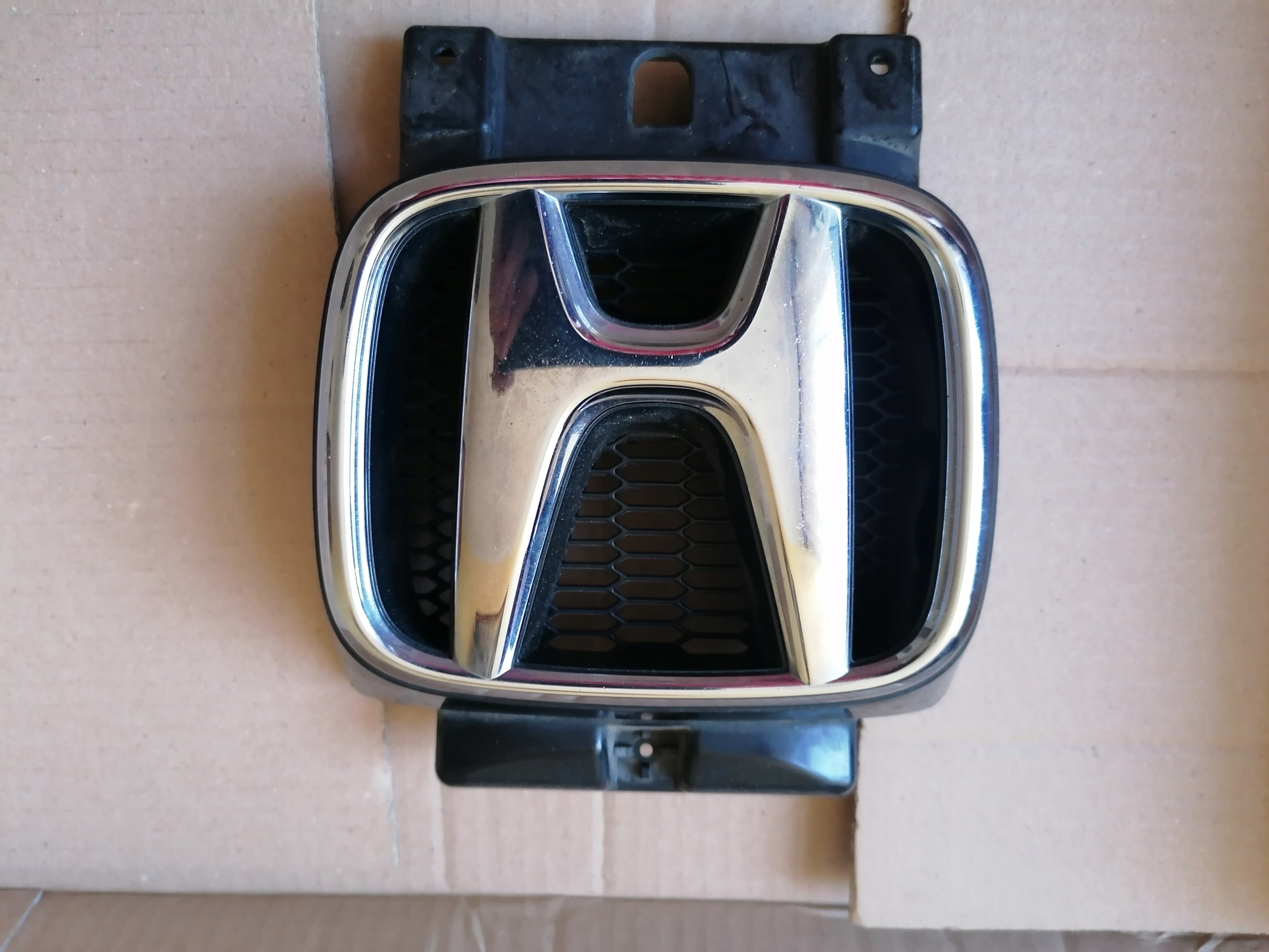71126-T1G-G010 - HONDA CRV ЛОГОТИП ЭМБЛЕМА