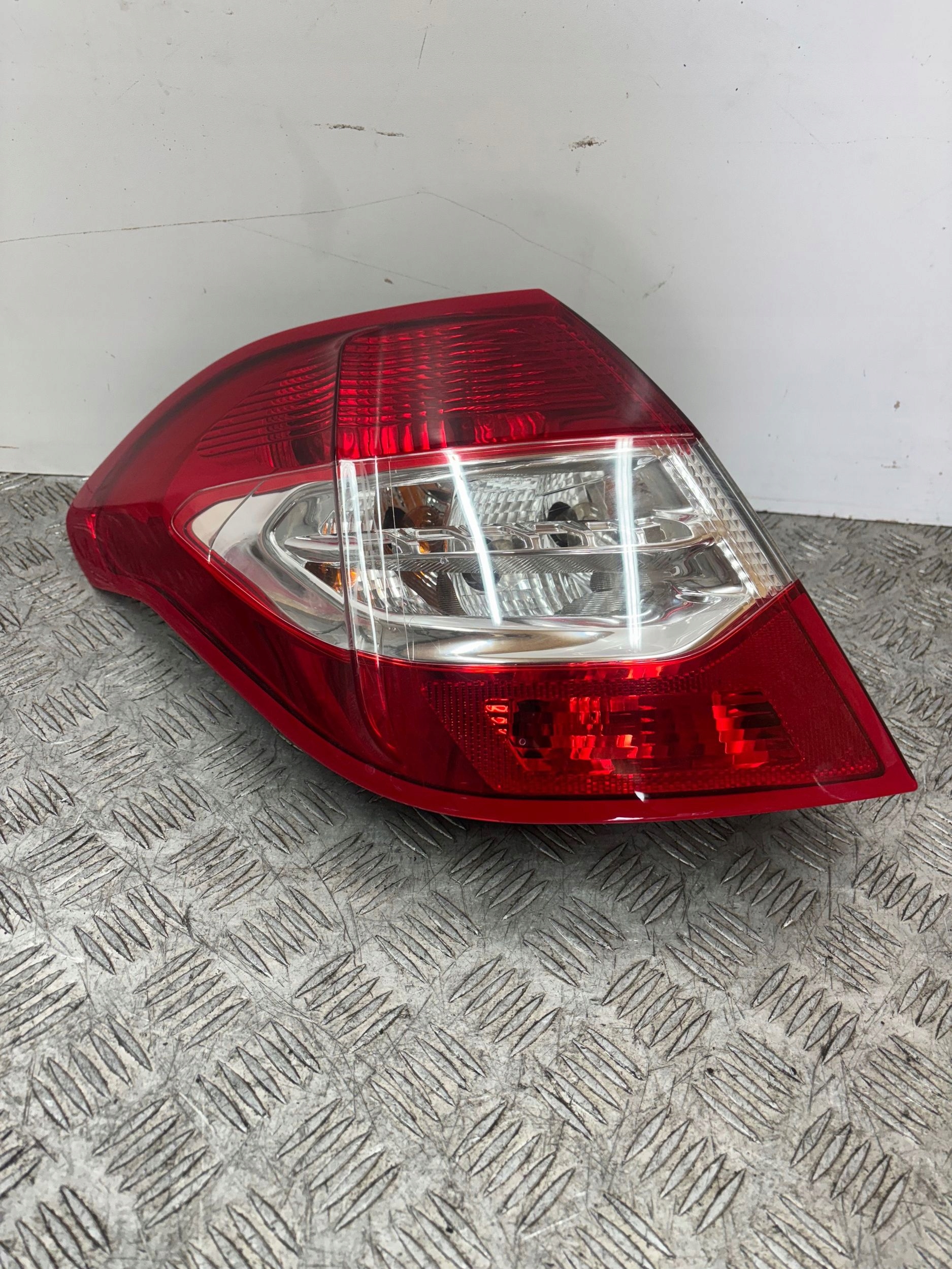 light rear part rear left CITROEN C4 II 10