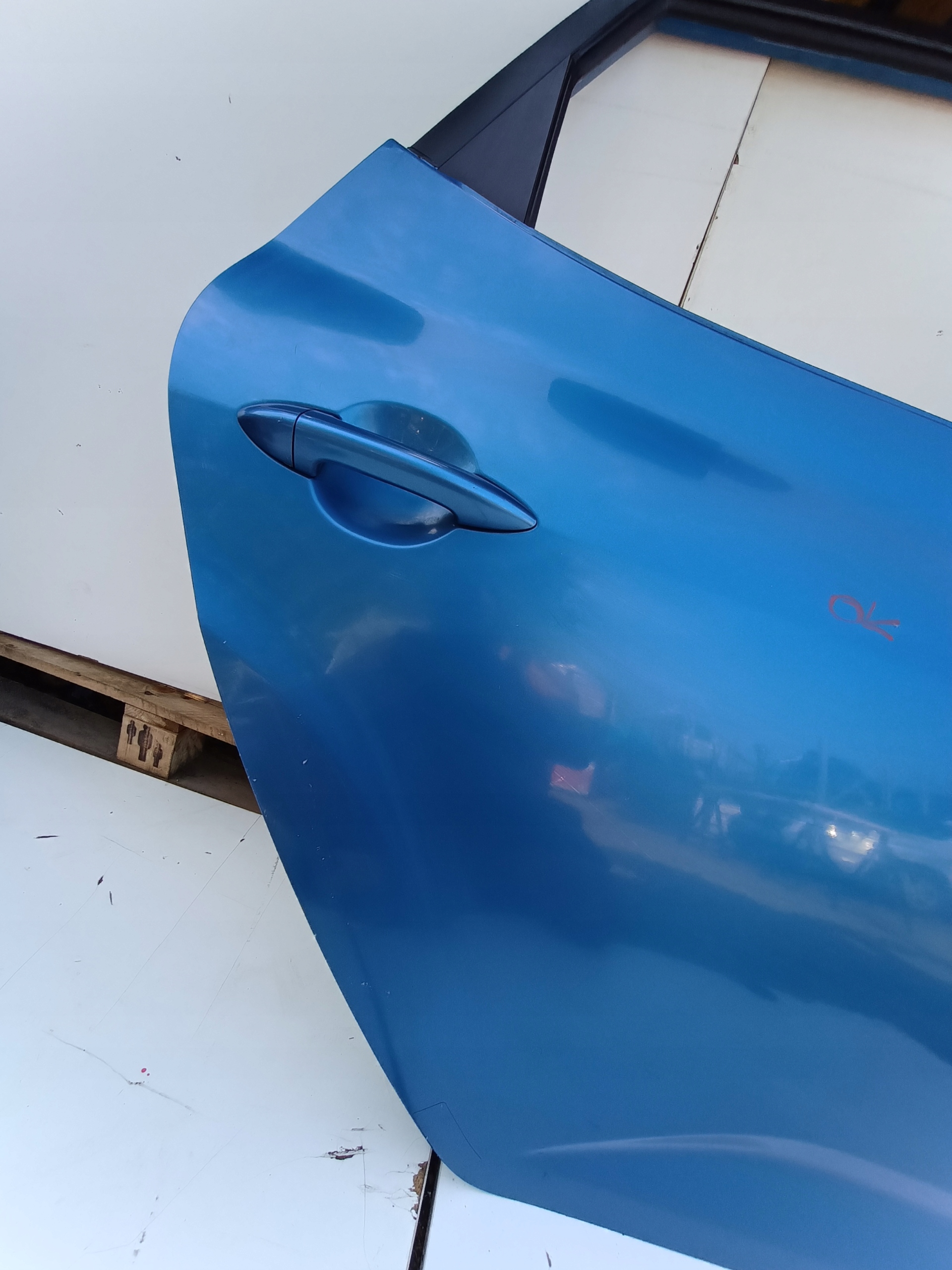 KIA VENGA door right rear part rear. right 5B 2009